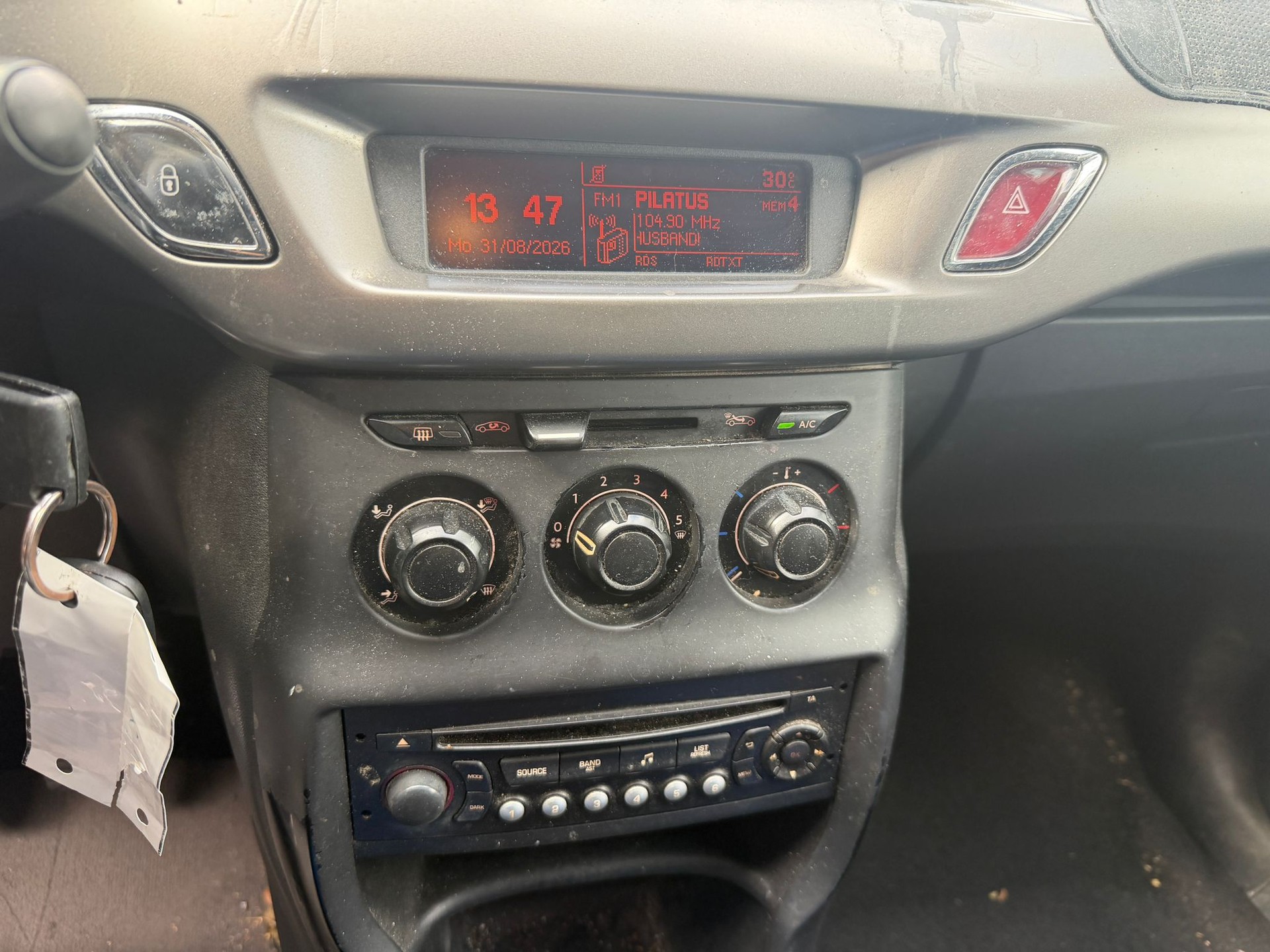CITROEN C3 1.2i Sélection-image-8