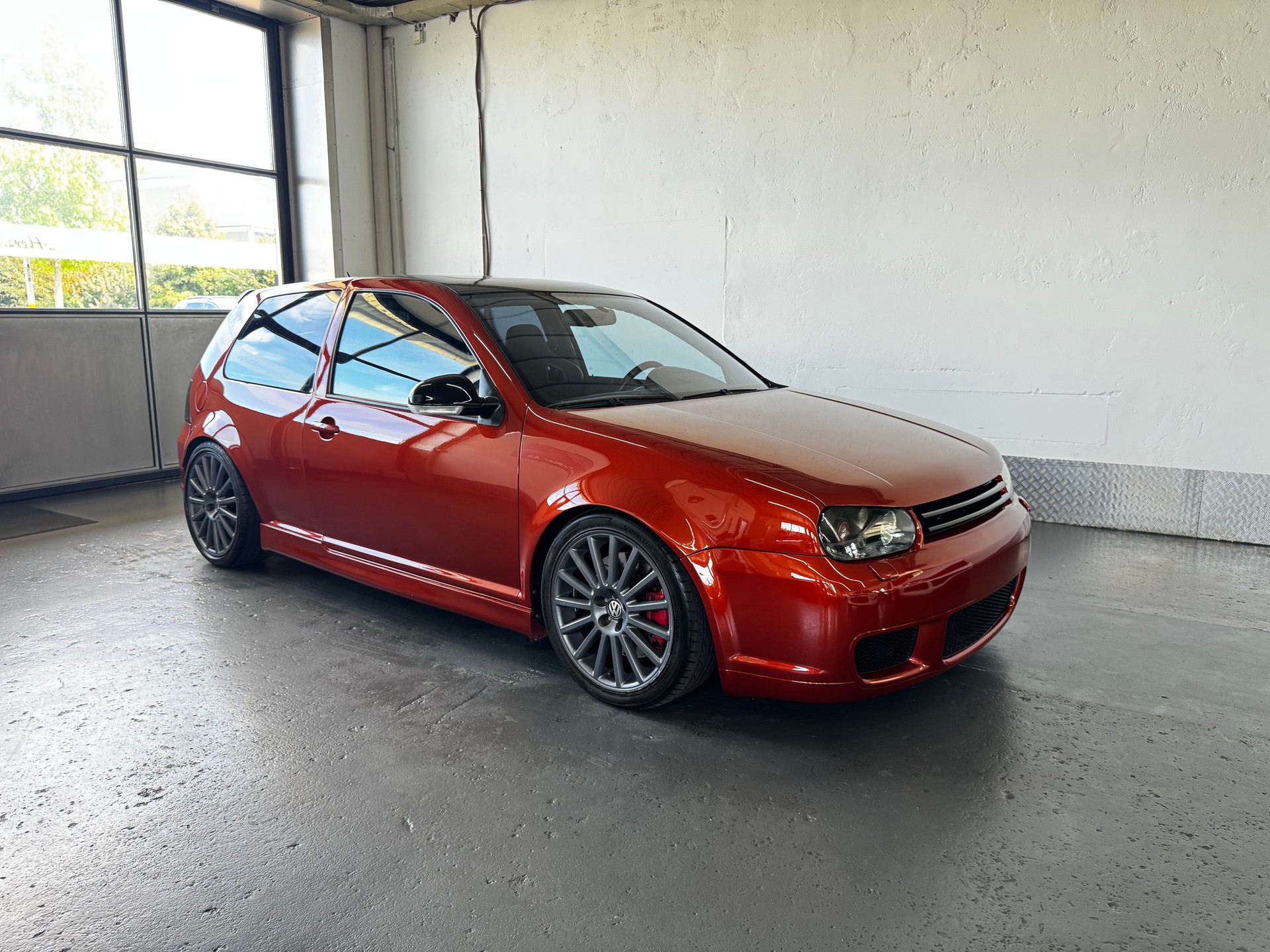 VW Golf R32 4Motion-image-1