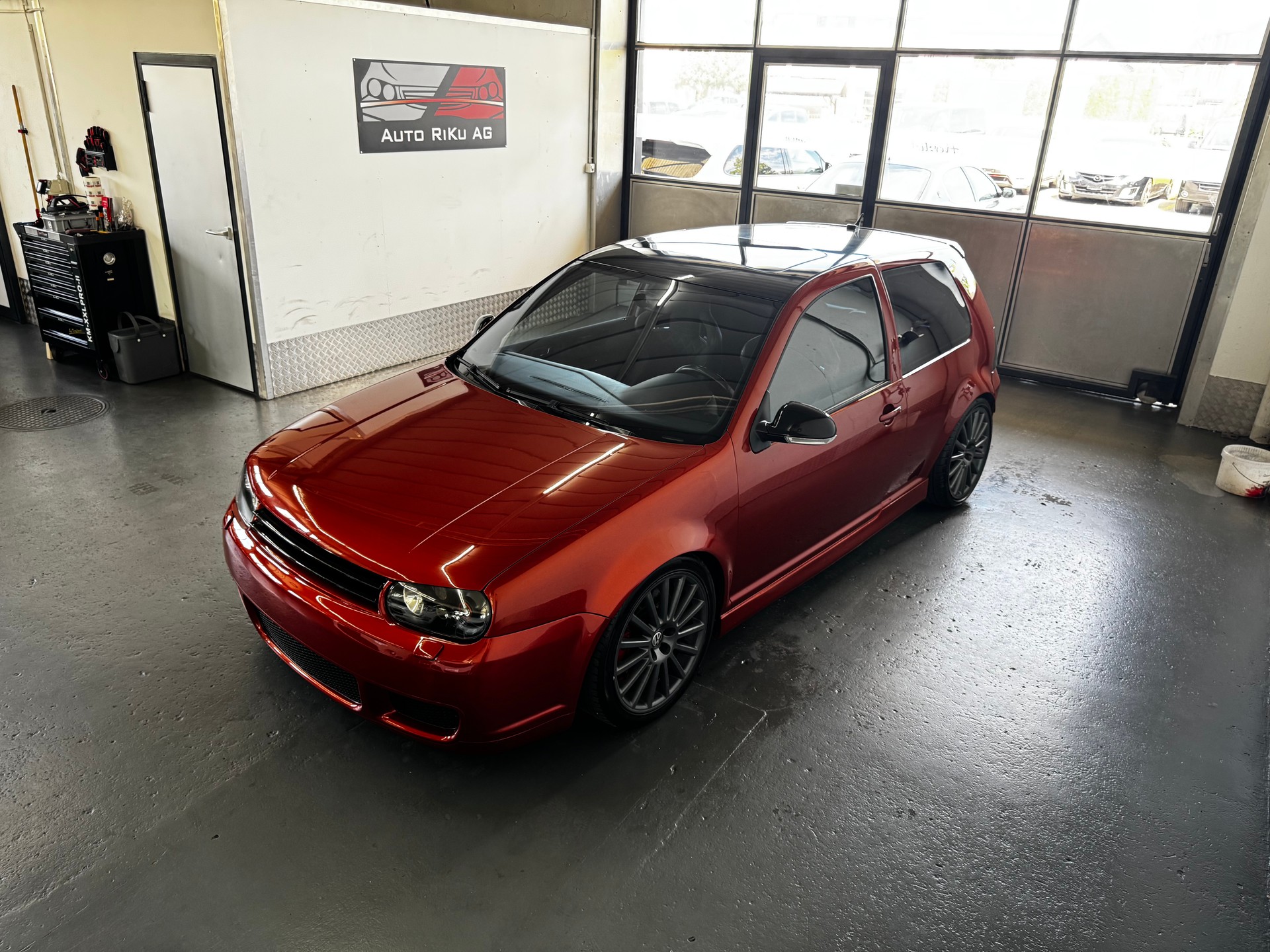 VW Golf R32 4Motion-image-4
