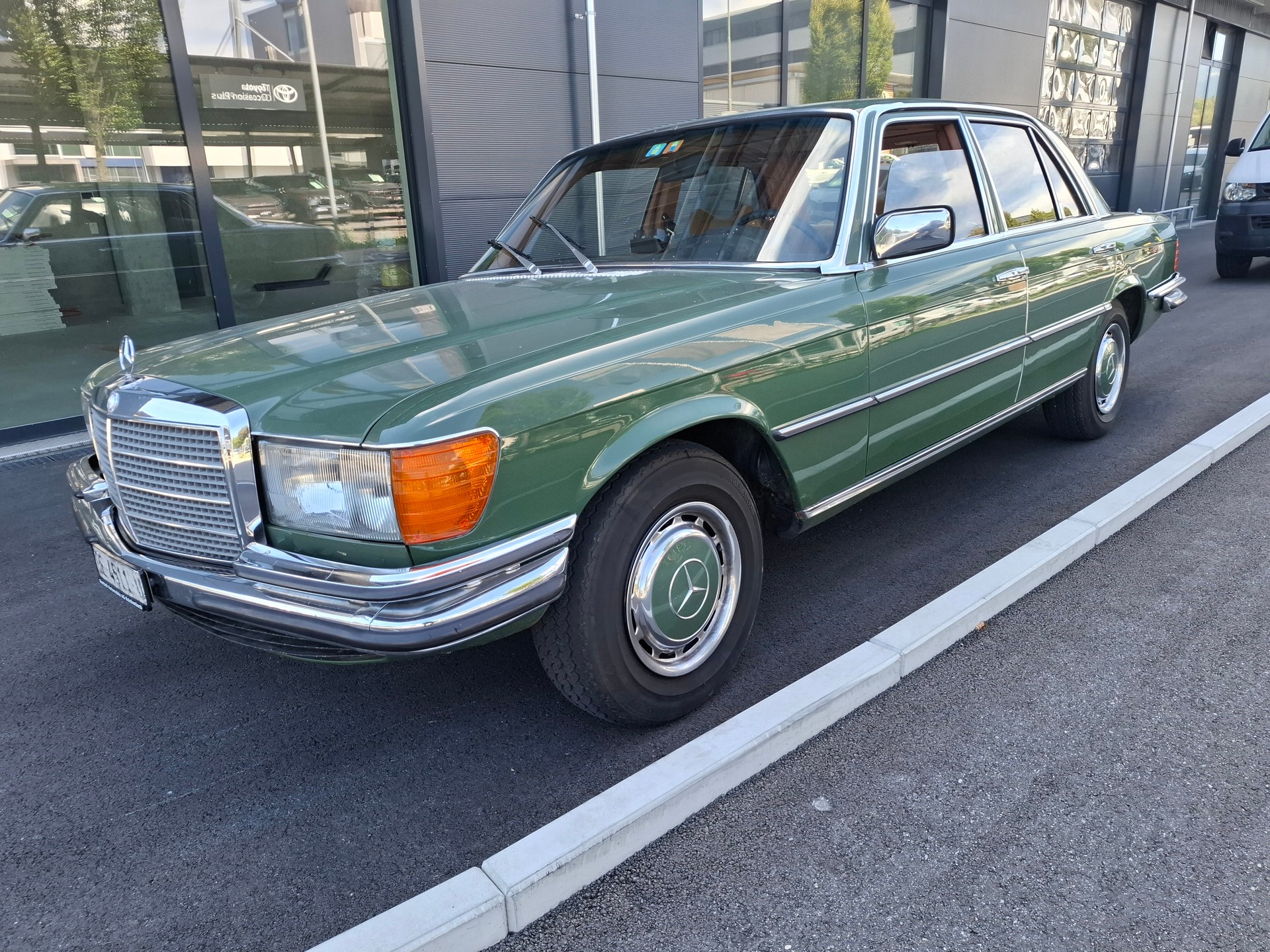 MERCEDES-BENZ Se-image-0