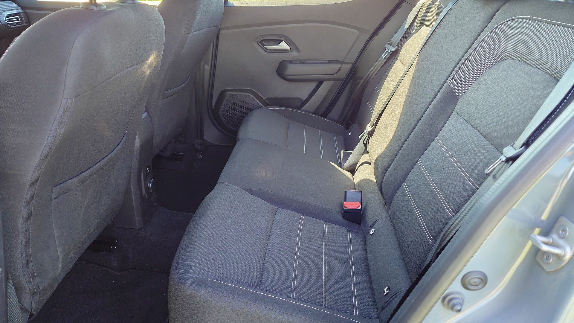 DACIA Sandero TCe 90 Journey-image-13