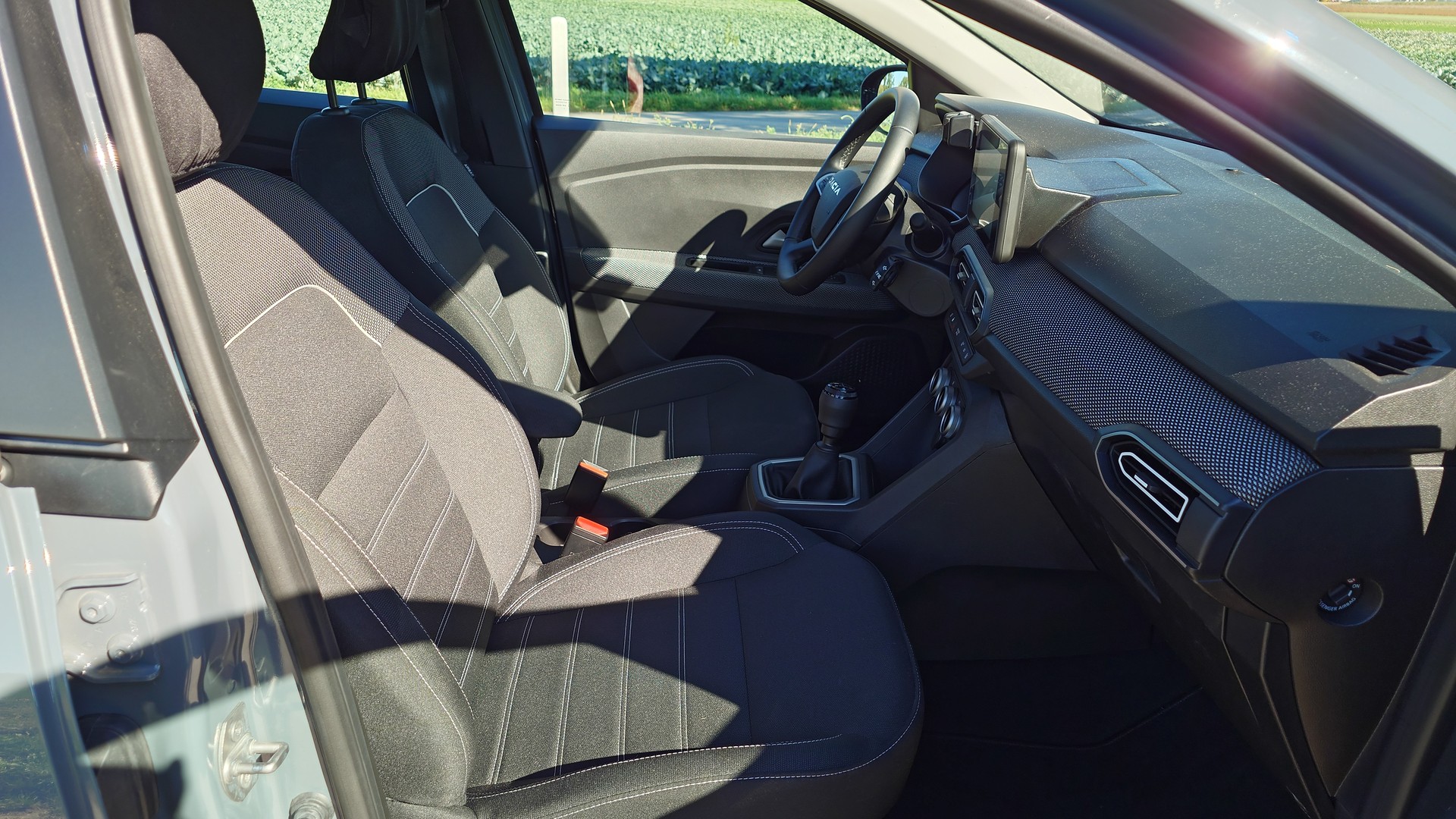 DACIA Sandero TCe 90 Journey-image-12