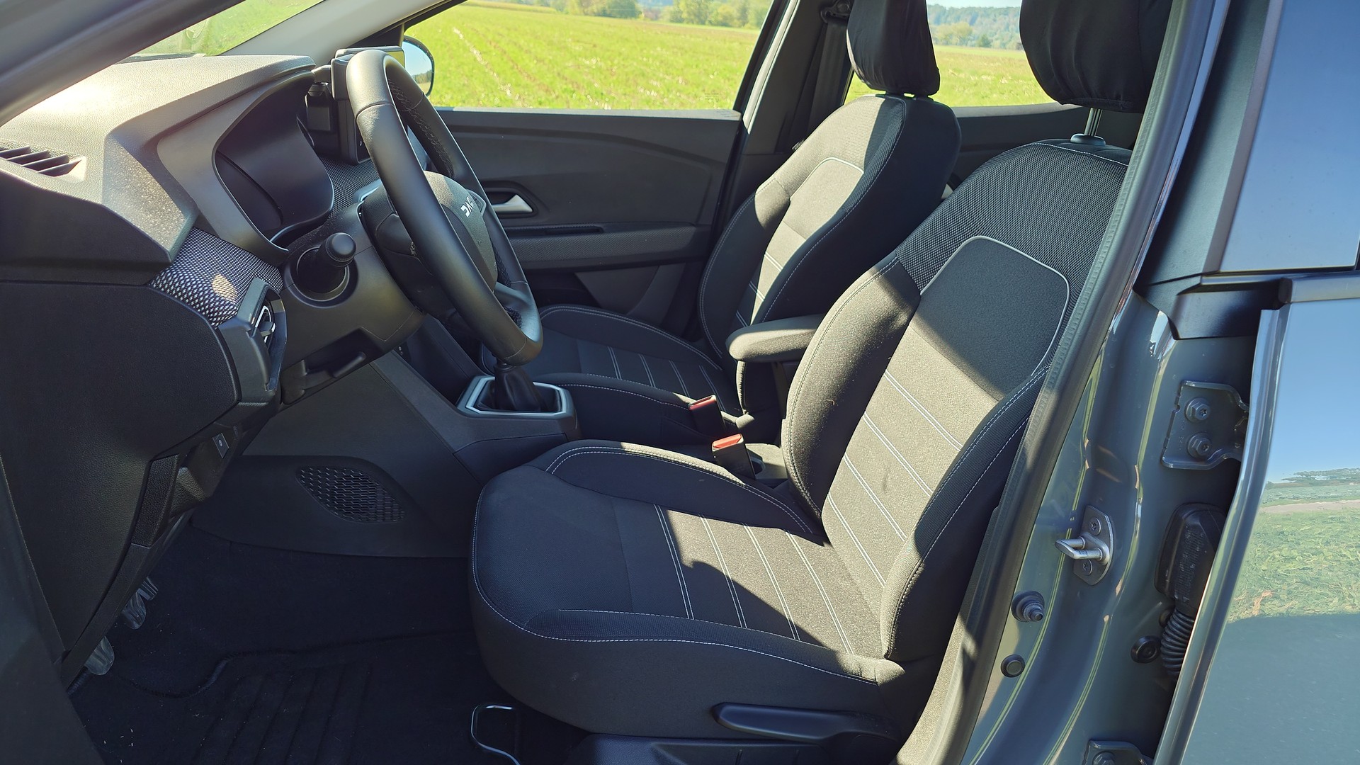 DACIA Sandero TCe 90 Journey-image-11