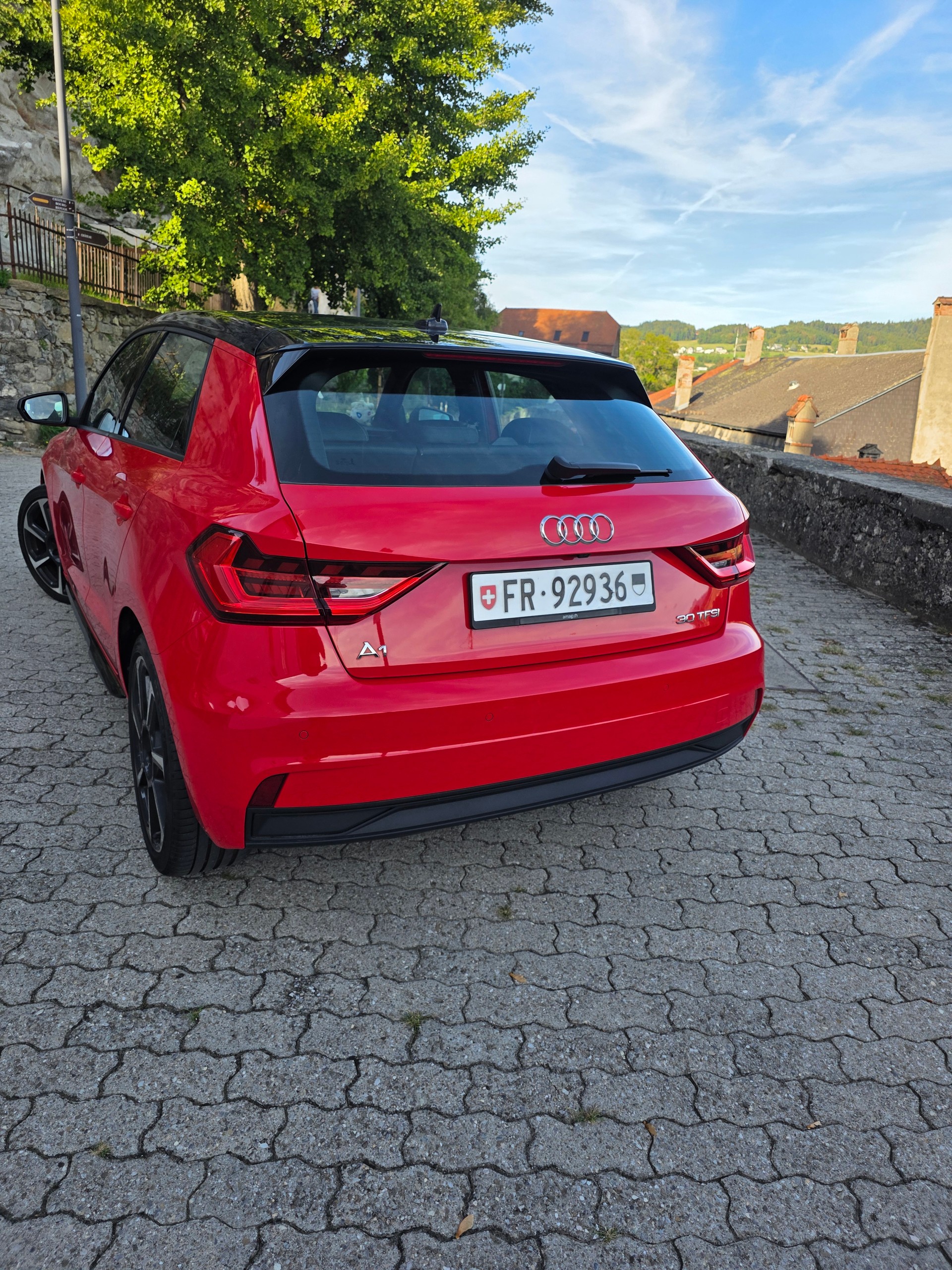 AUDI 1.0 30 TFSI S-Tronic-image-2