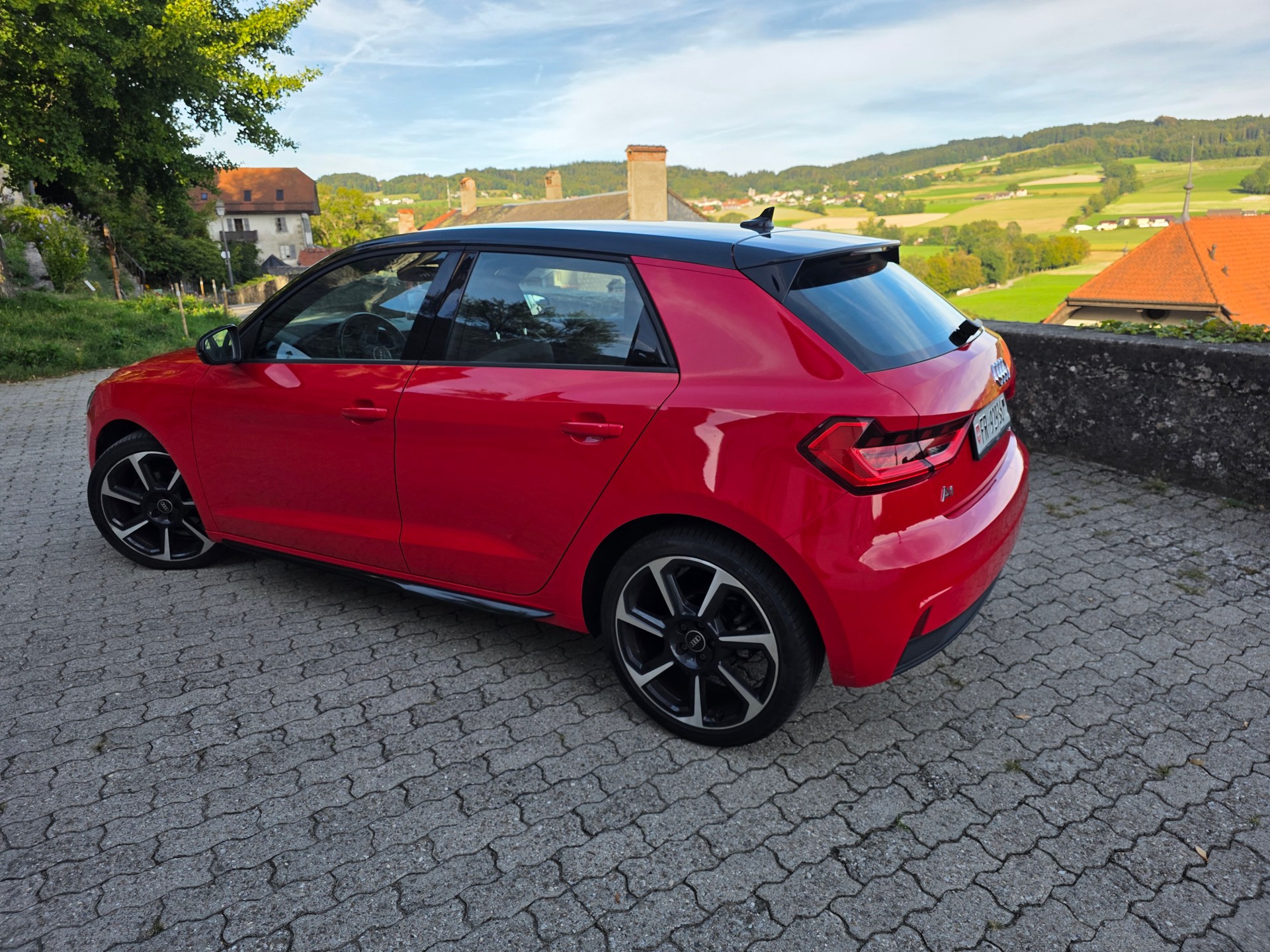 AUDI 1.0 30 TFSI S-Tronic-image-1