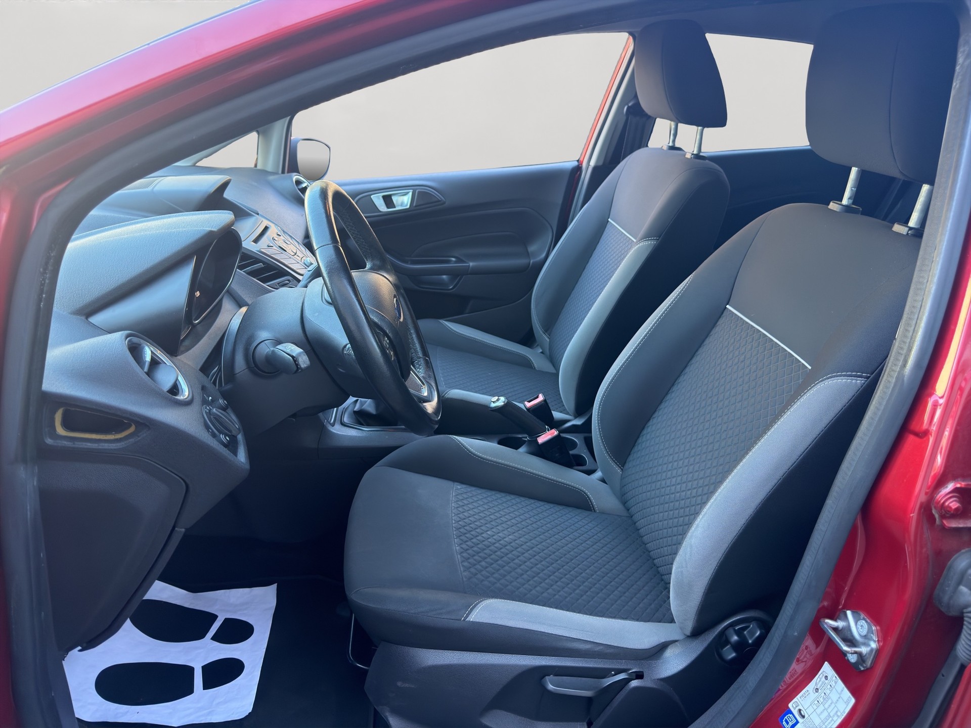 FORD Fiesta 1.0 SCTi Trend-image-5