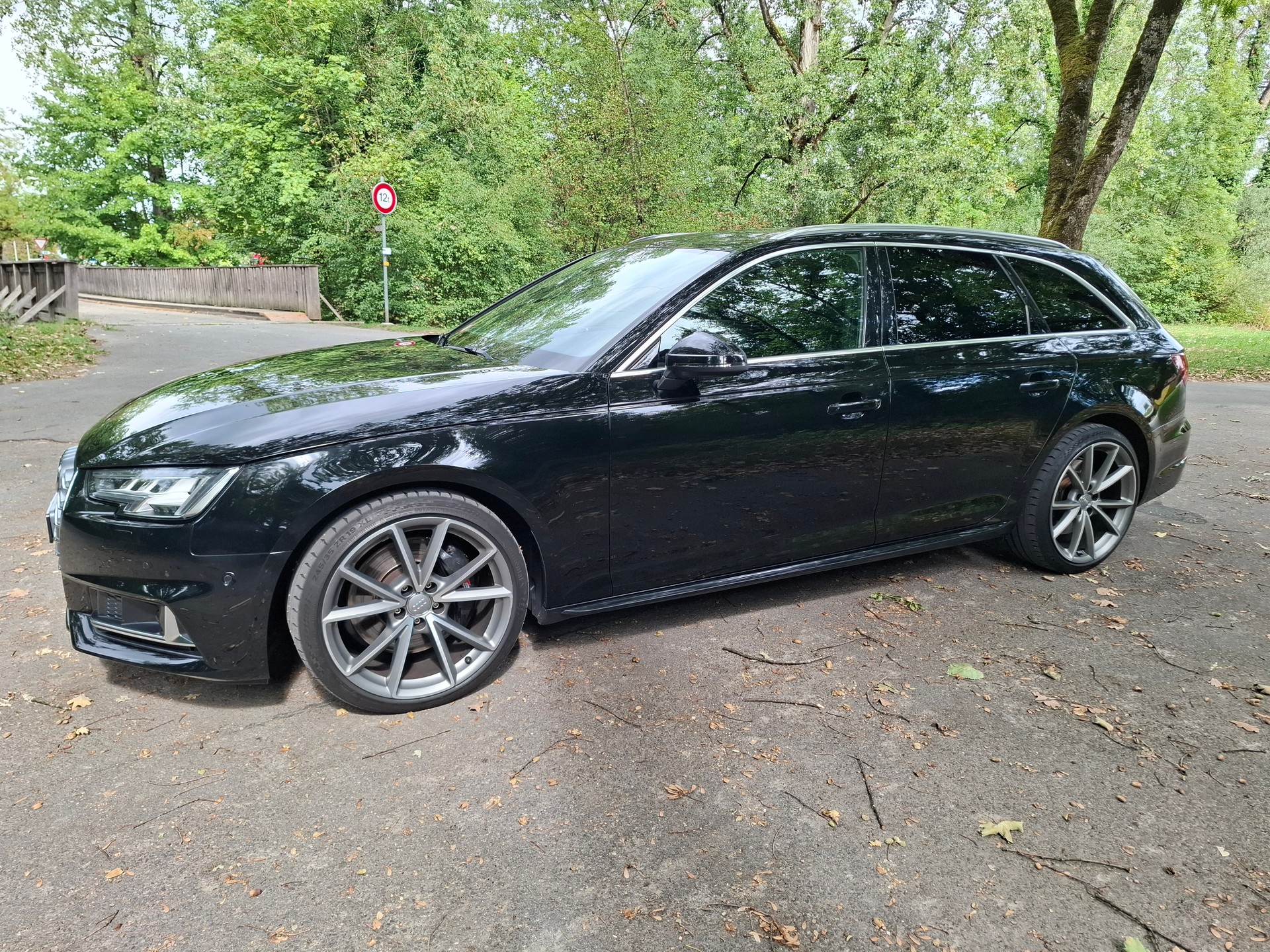 AUDI S4 Avant 3.0 TFSI quattro tiptronic-image-18