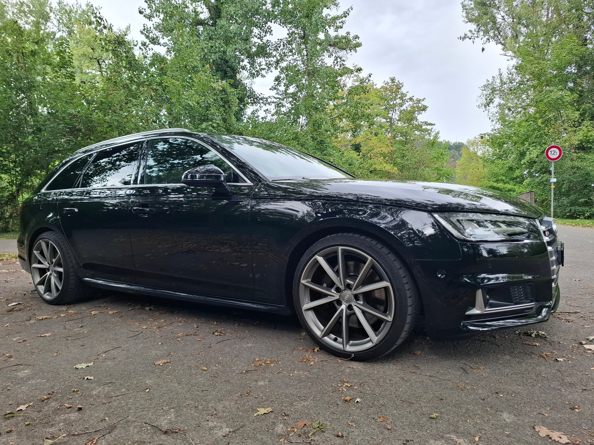 AUDI S4 Avant 3.0 TFSI quattro tiptronic-image-3