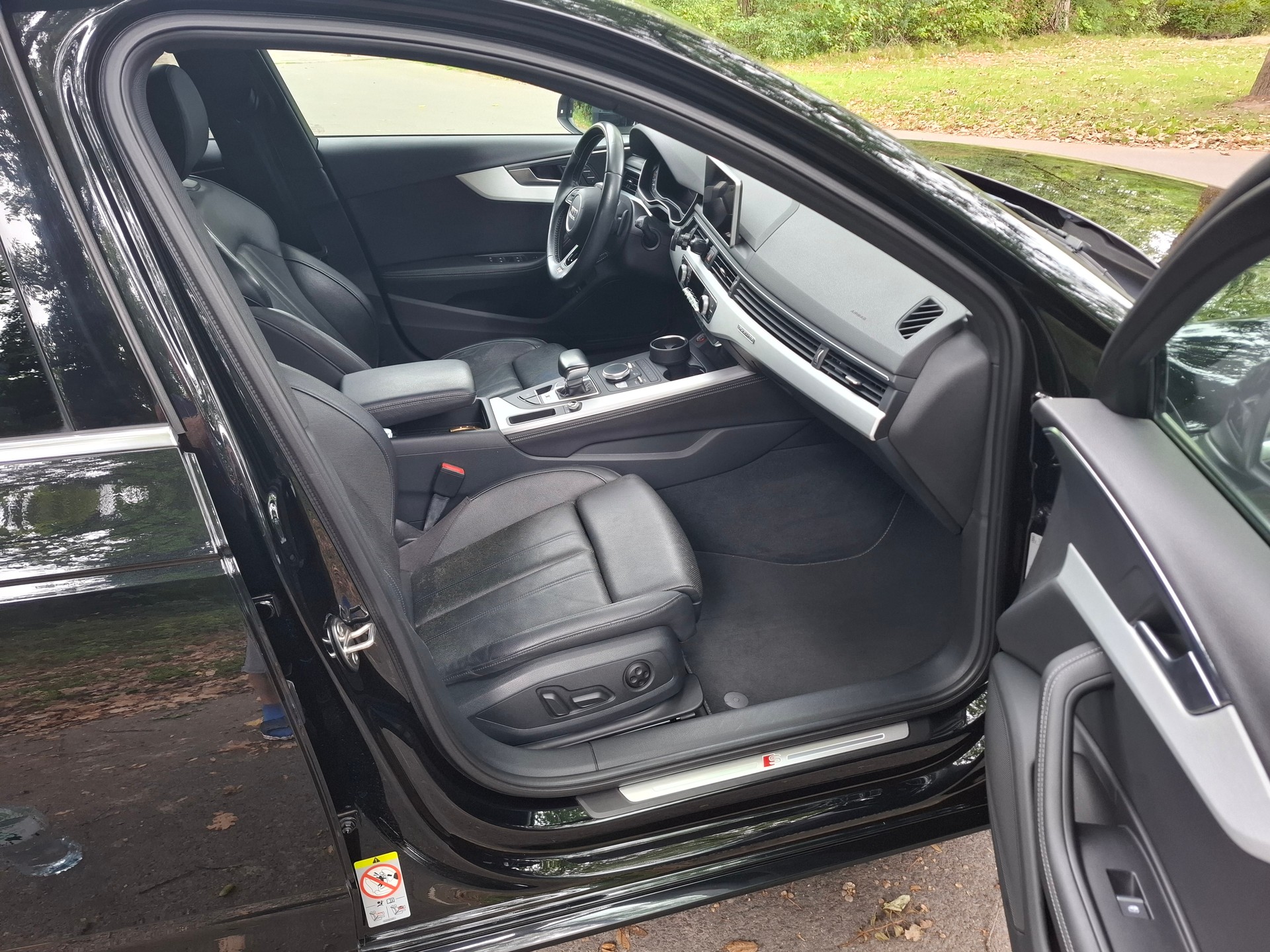 AUDI S4 Avant 3.0 TFSI quattro tiptronic-image-5
