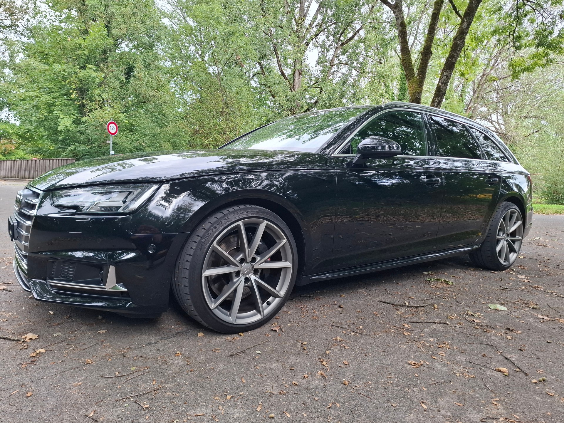 AUDI S4 Avant 3.0 TFSI quattro tiptronic-image-8