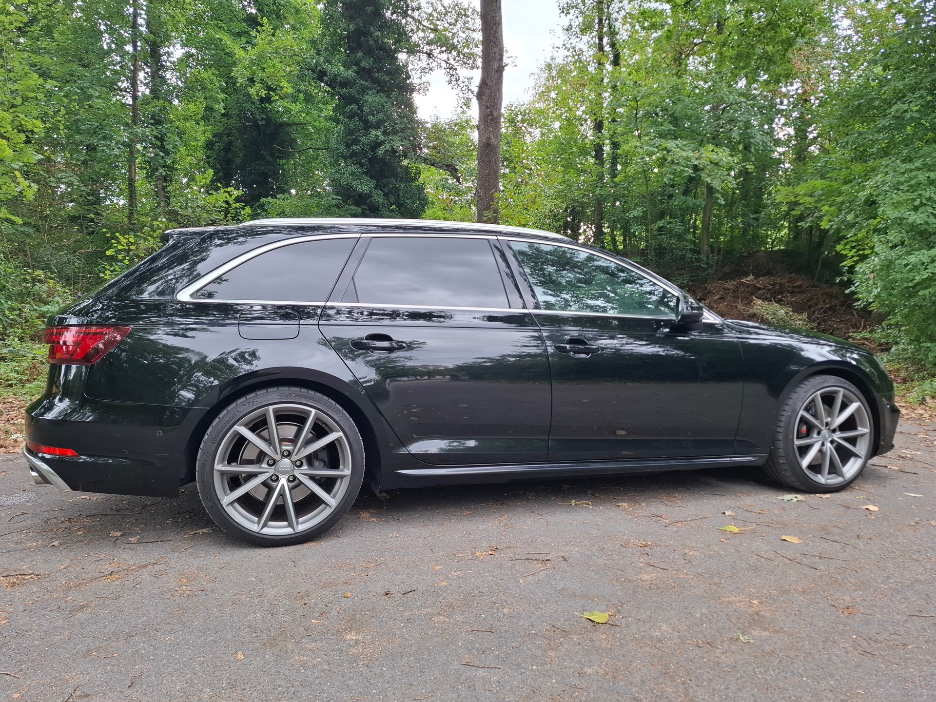 AUDI S4 Avant 3.0 TFSI quattro tiptronic-image-4