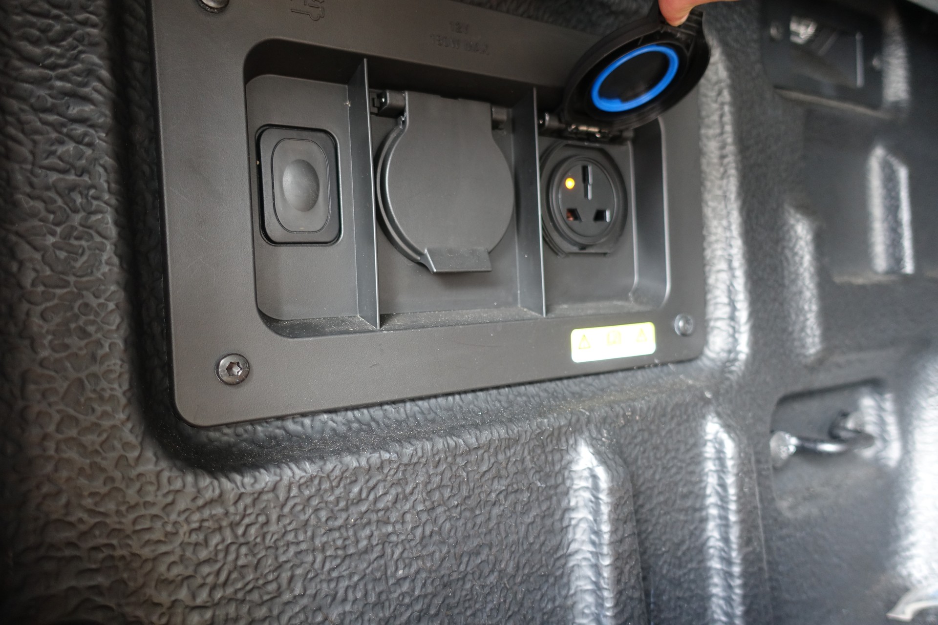 FORD Ranger Wildtrak 2.0 Eco Blue e-4WD Automat-image-12