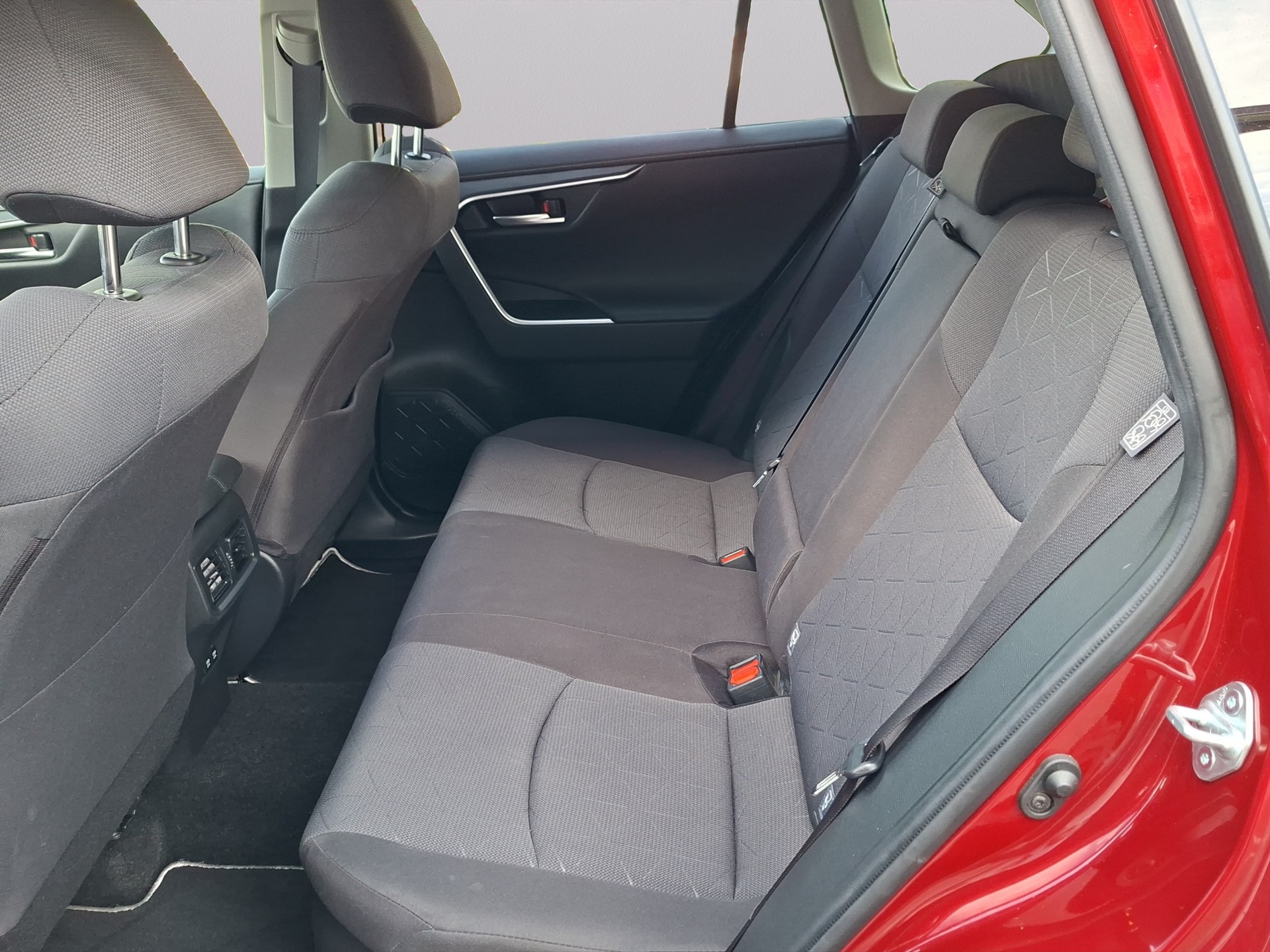 TOYOTA RAV-4 2.5 HSD Comfort e-CVT 4WD-image-14
