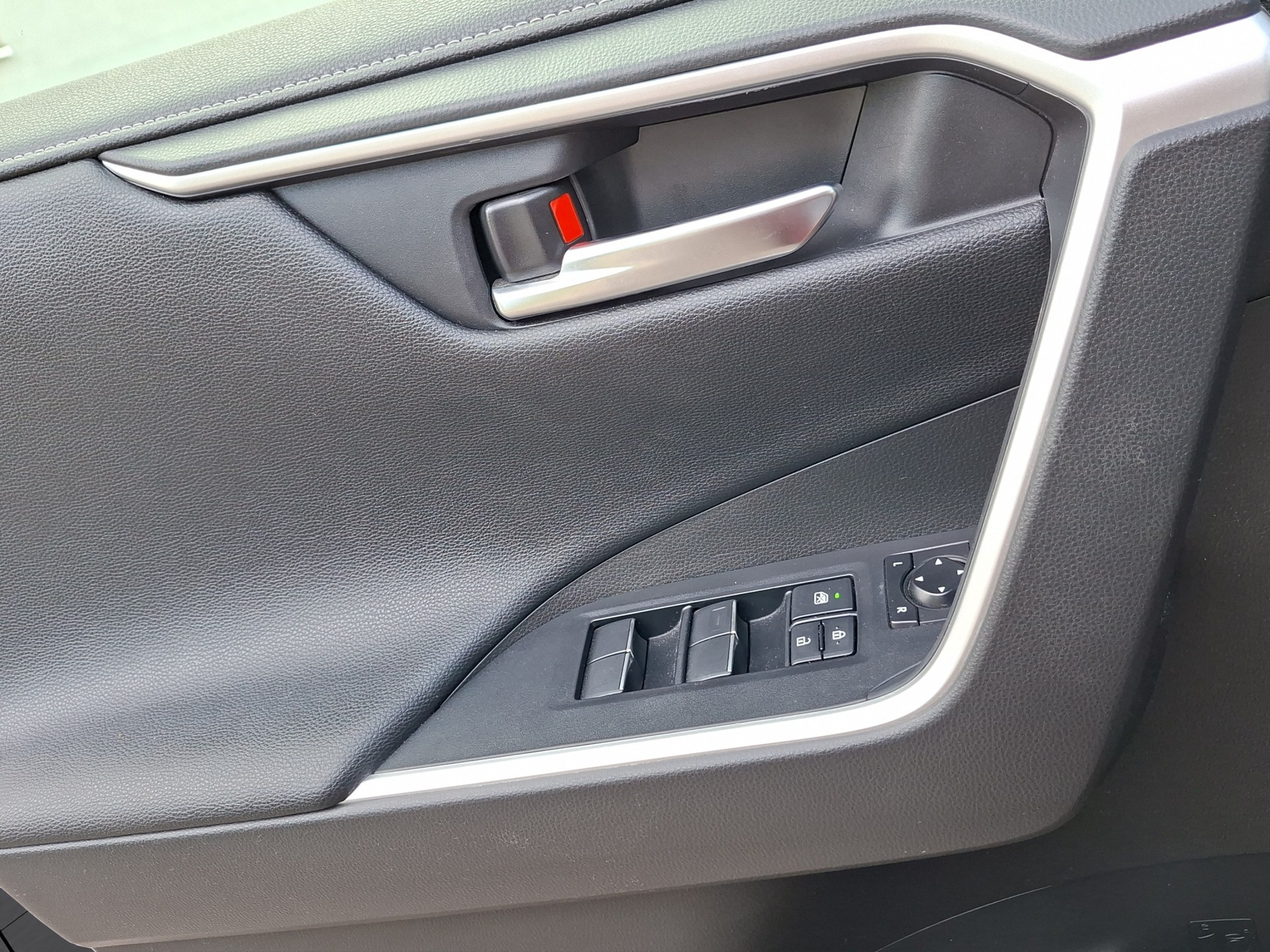 TOYOTA RAV-4 2.5 HSD Comfort e-CVT 4WD-image-10