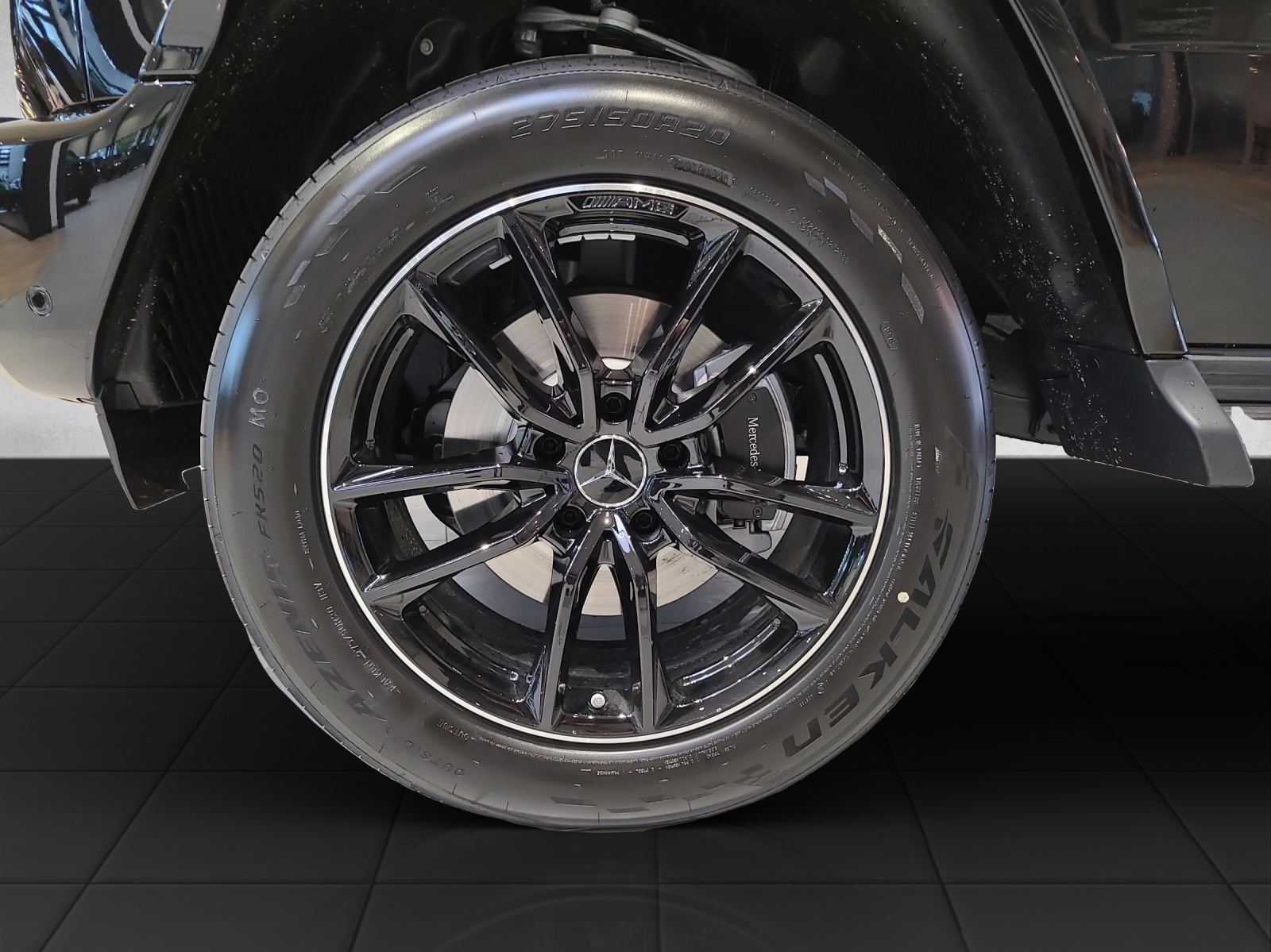 MERCEDES-BENZ G 450 d AMG Line W465-showroom-element-1