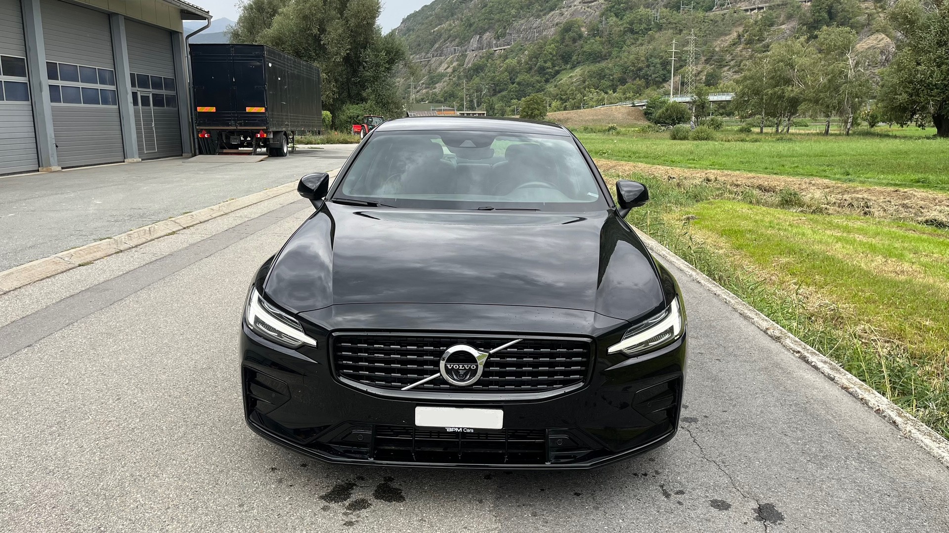 VOLVO S60 B5 AWD Benzin Mild Hybrid Plus Dark Geartronic-image-7