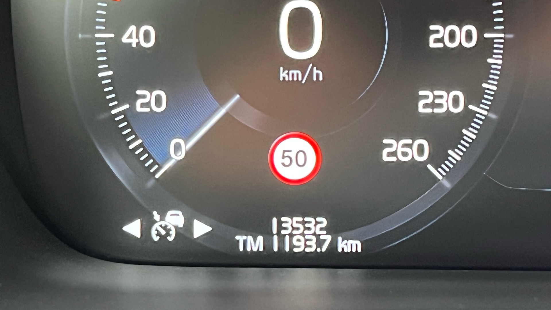 VOLVO S60 B5 AWD Benzin Mild Hybrid Plus Dark Geartronic-image-12