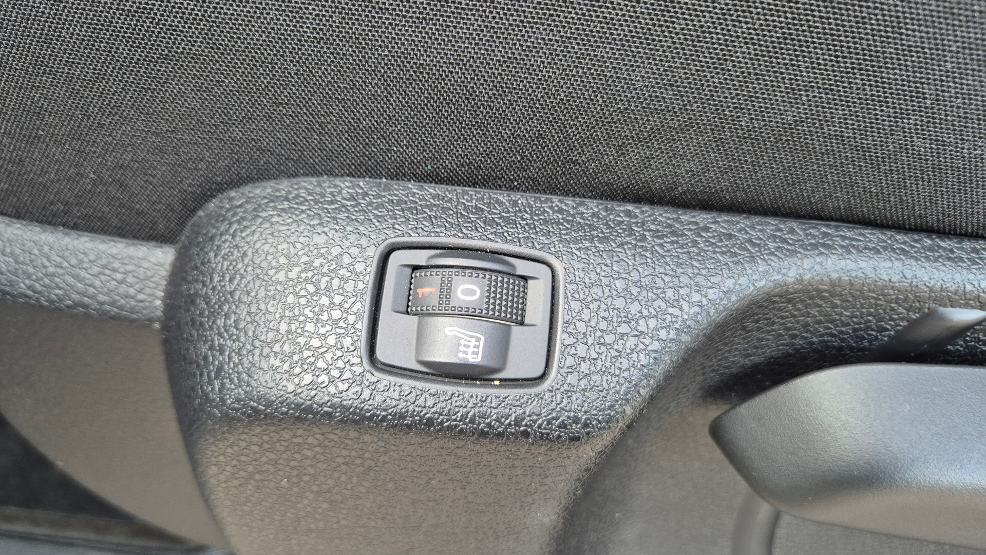 PEUGEOT Expert HDi145 *Vollausstattung* mit Bott Ausbau-image-15
