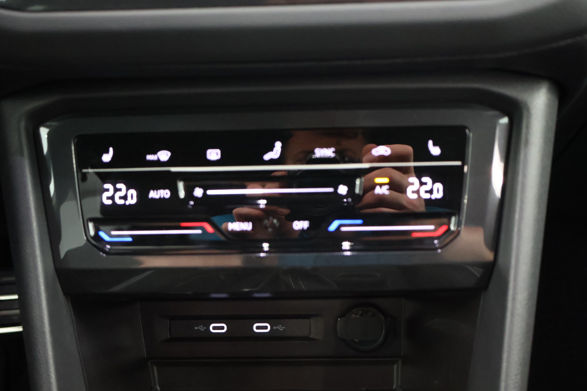 VW Tiguan 2.0TSI R-Line 4Motion DSG-image-16