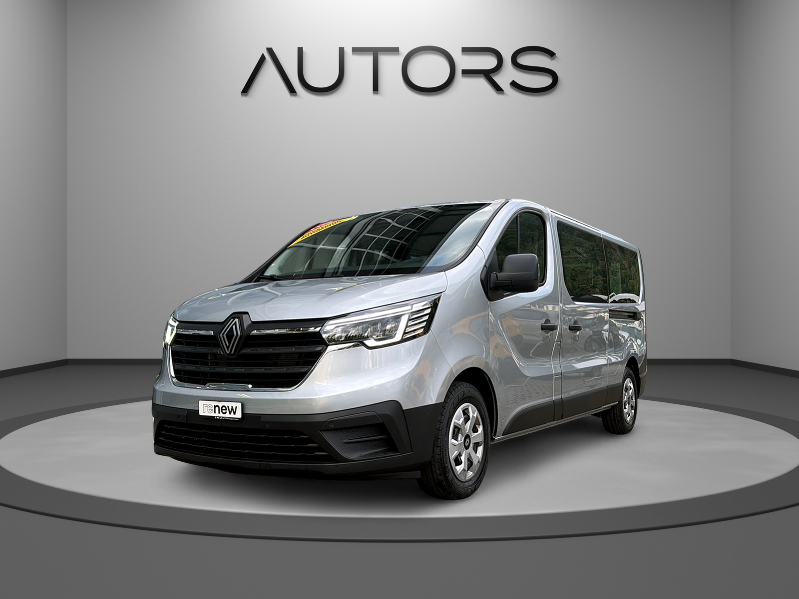 RENAULT Passenger SpaceNomad 2.0 dCi Blue 150 evolution-image-0