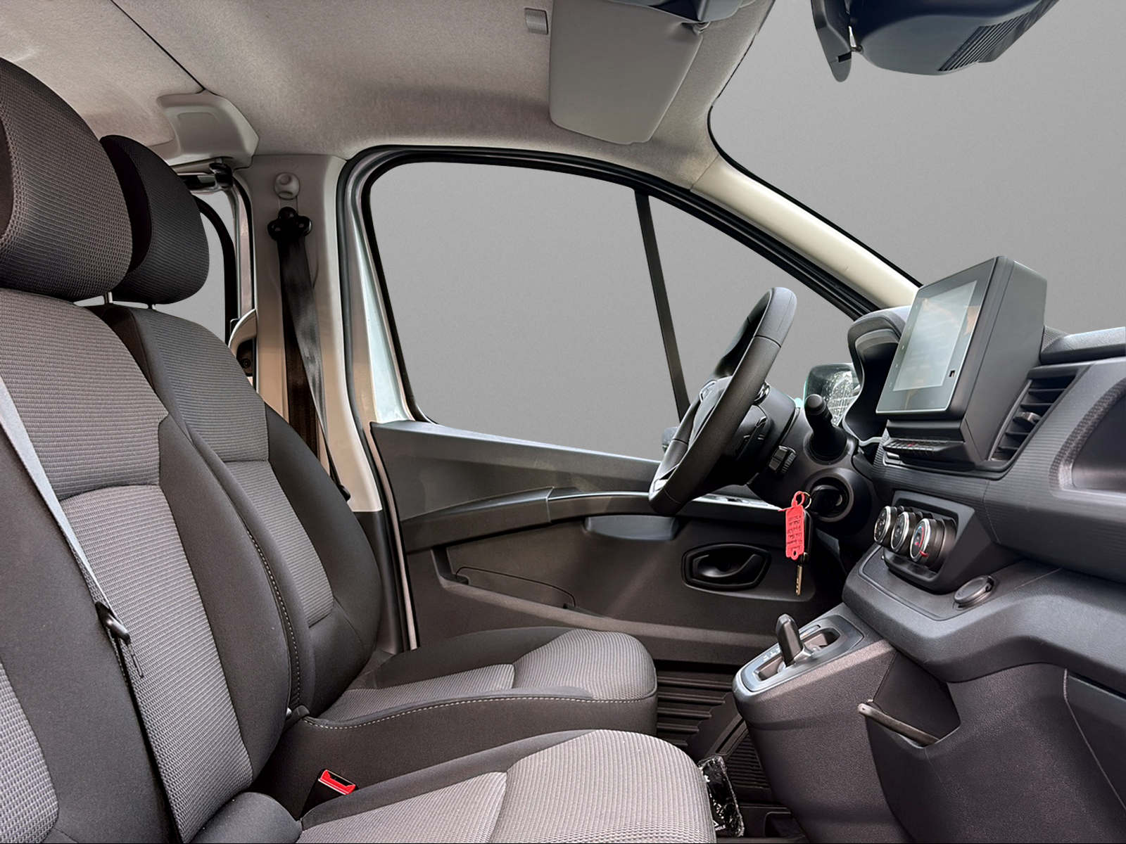 RENAULT Passenger SpaceNomad 2.0 dCi Blue 150 evolution-image-9