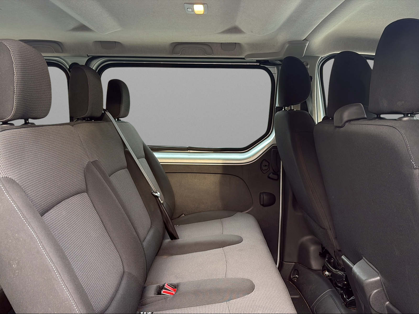 RENAULT Passenger SpaceNomad 2.0 dCi Blue 150 evolution-image-10