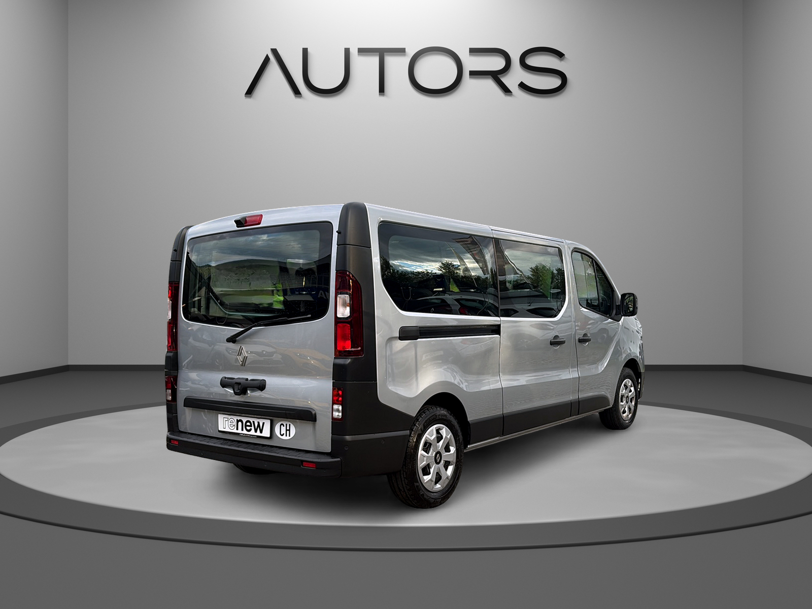 RENAULT Passenger SpaceNomad 2.0 dCi Blue 150 evolution-image-4