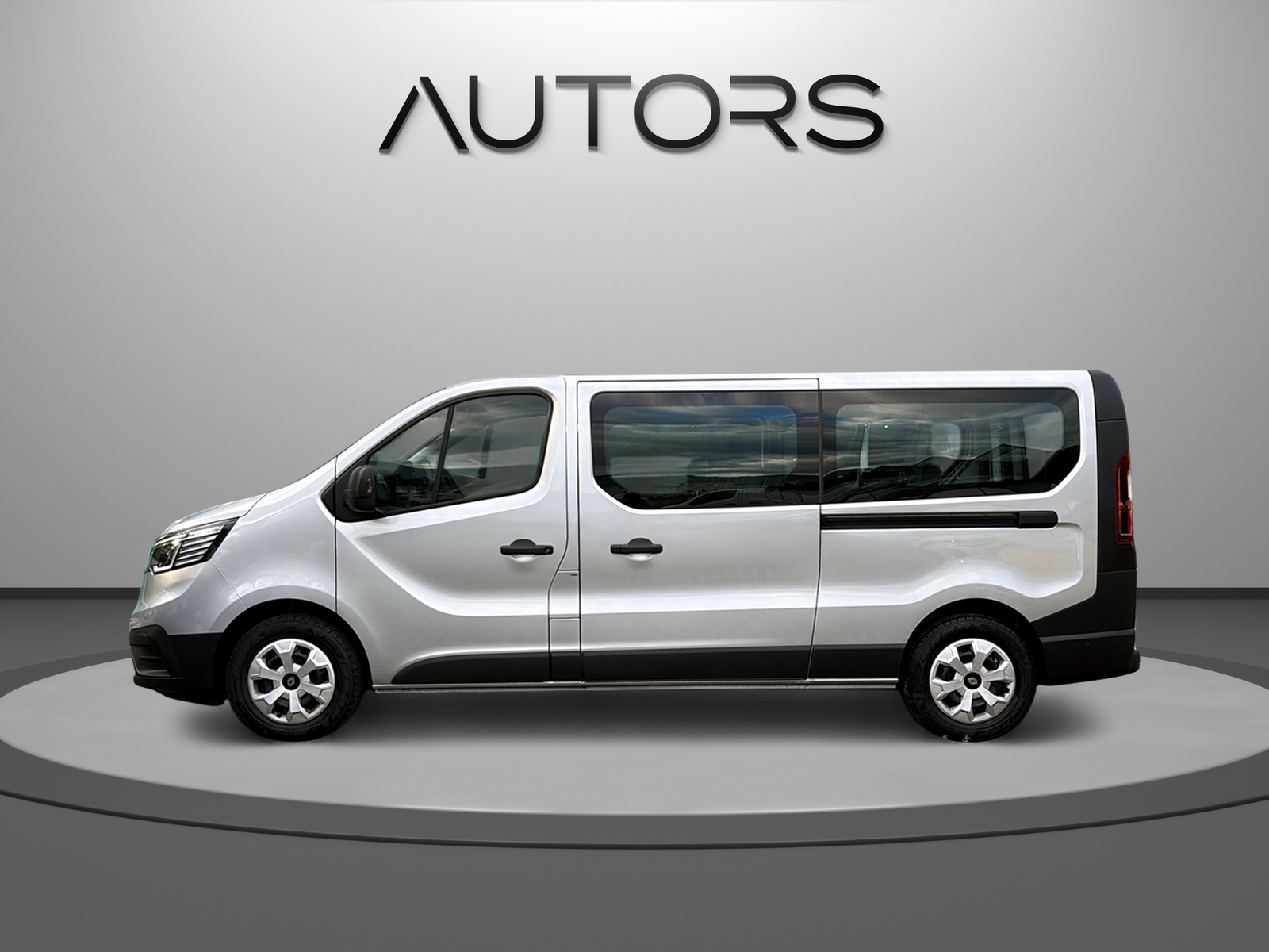 RENAULT Passenger SpaceNomad 2.0 dCi Blue 150 evolution-image-3