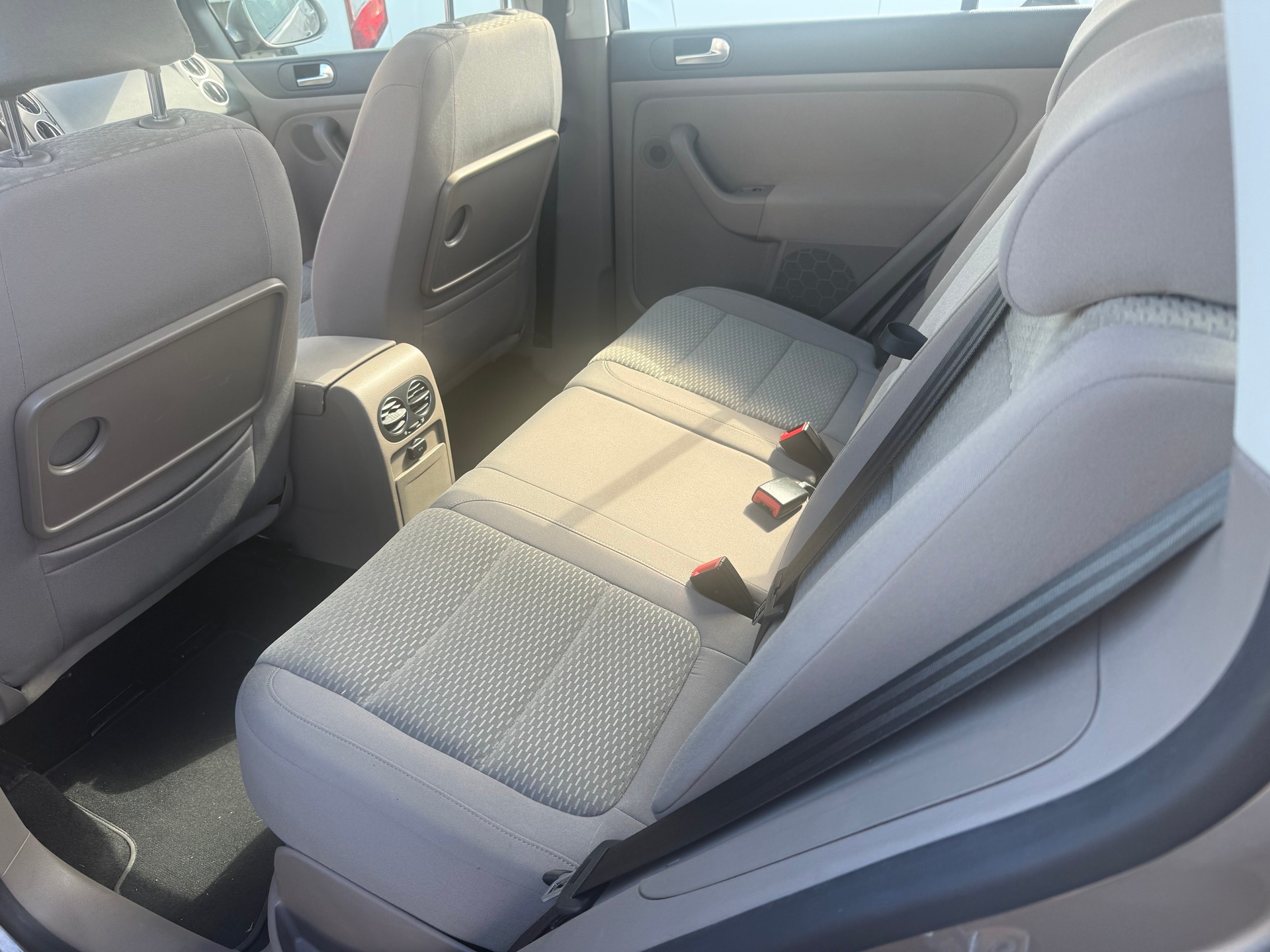 VW Golf Plus 1.4 TSI Team DSG-image-7