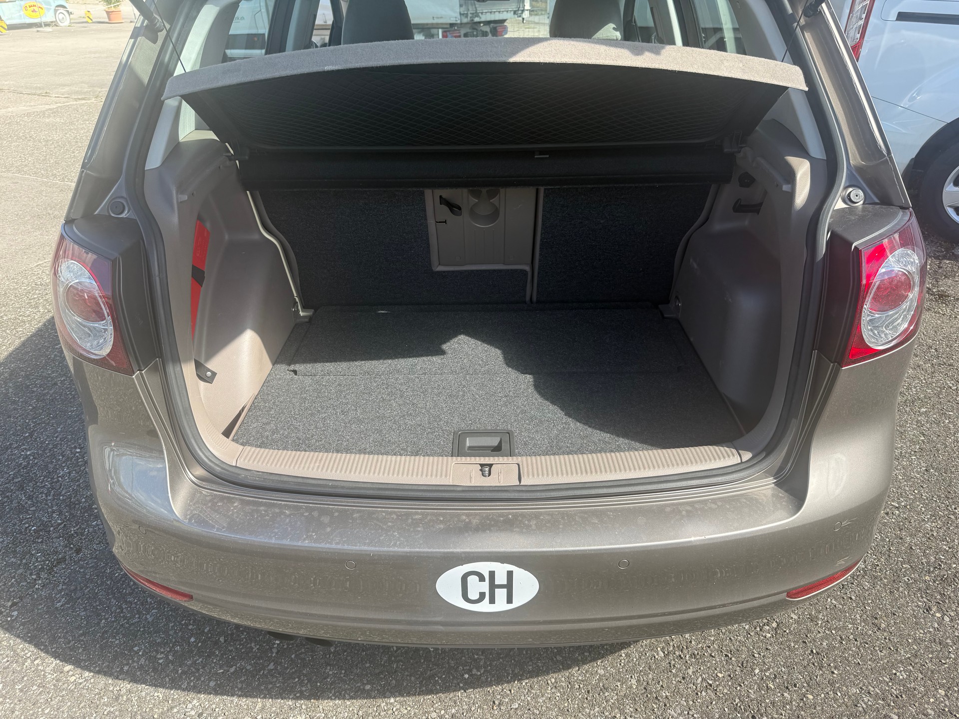 VW Golf Plus 1.4 TSI Team DSG-image-4