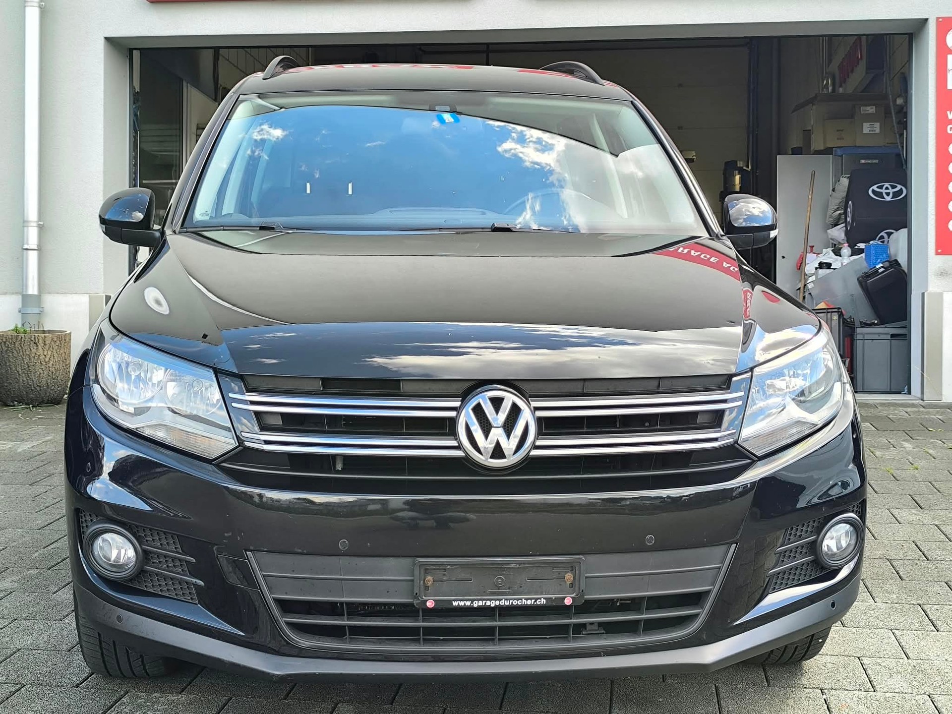 VW Tiguan 2.0 TDI BlueMotion Start 4Motion DSG-image-2