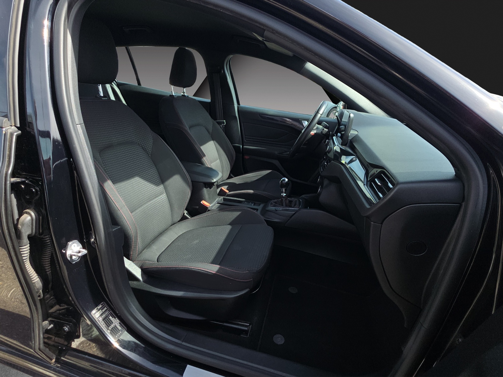 FORD Focus 1.0 SCTi Trend+-image-16