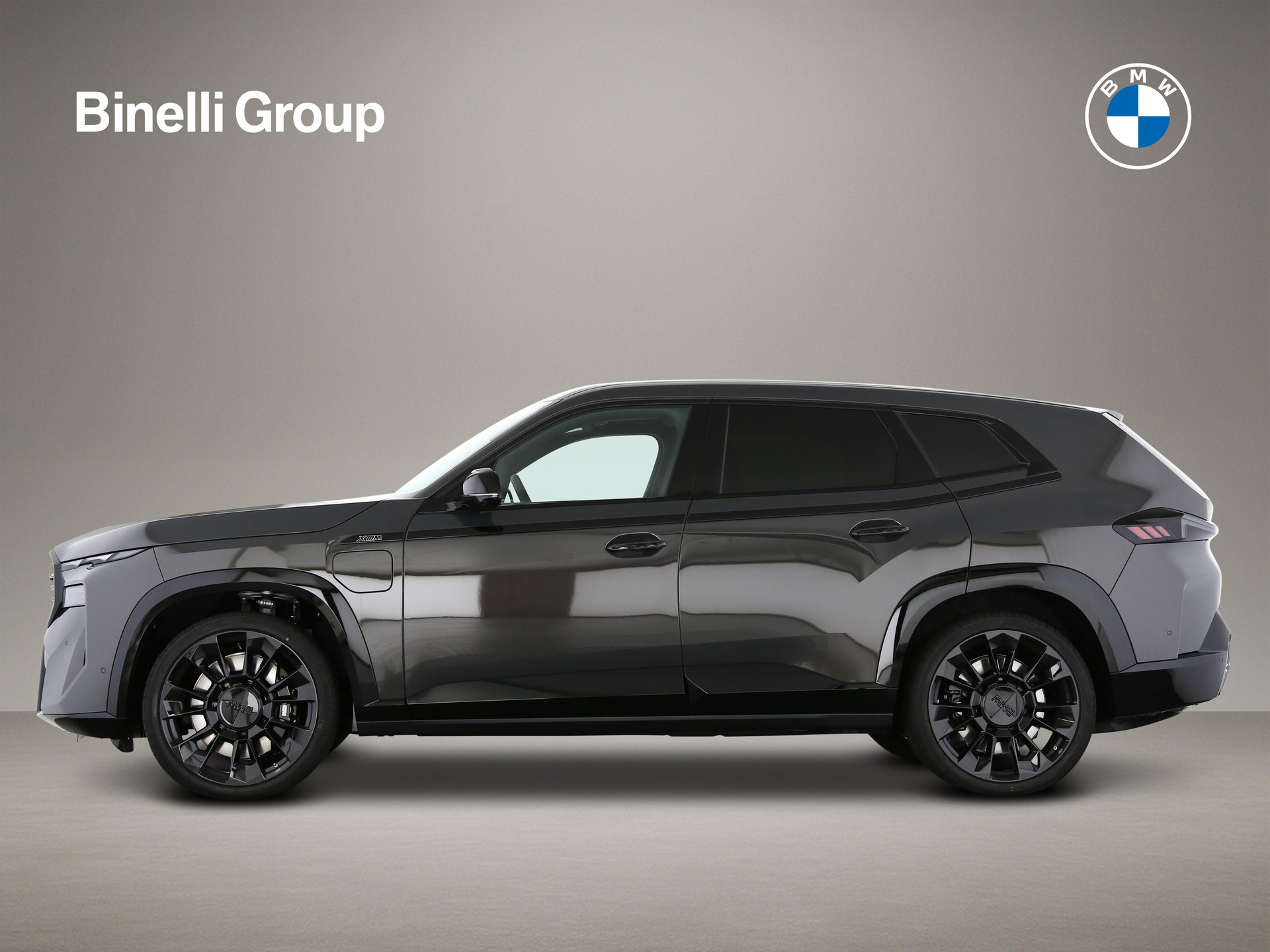 BMW XM G09 50e Plug-in Hybrid-image-4