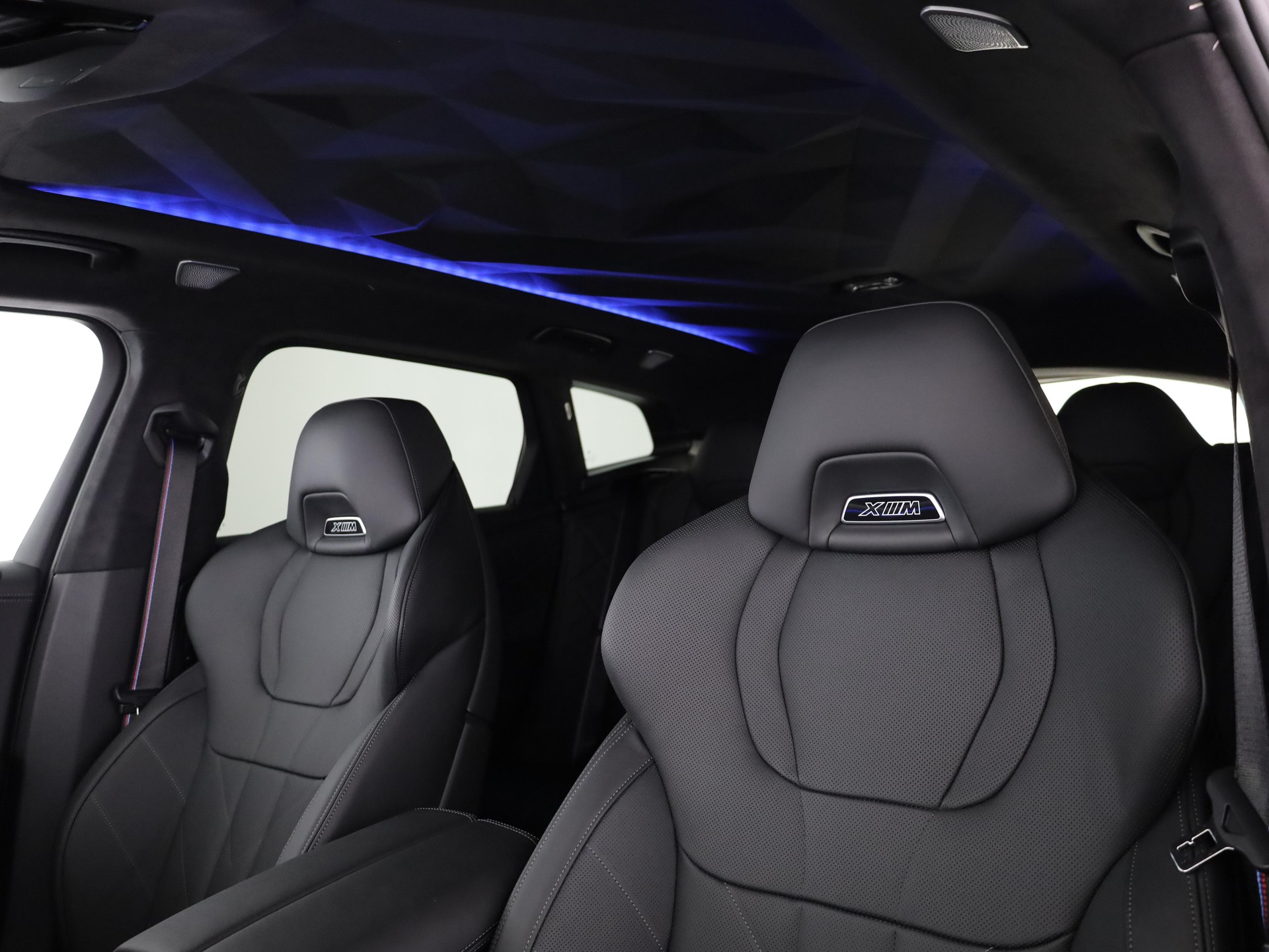 BMW XM G09 50e Plug-in Hybrid-image-11