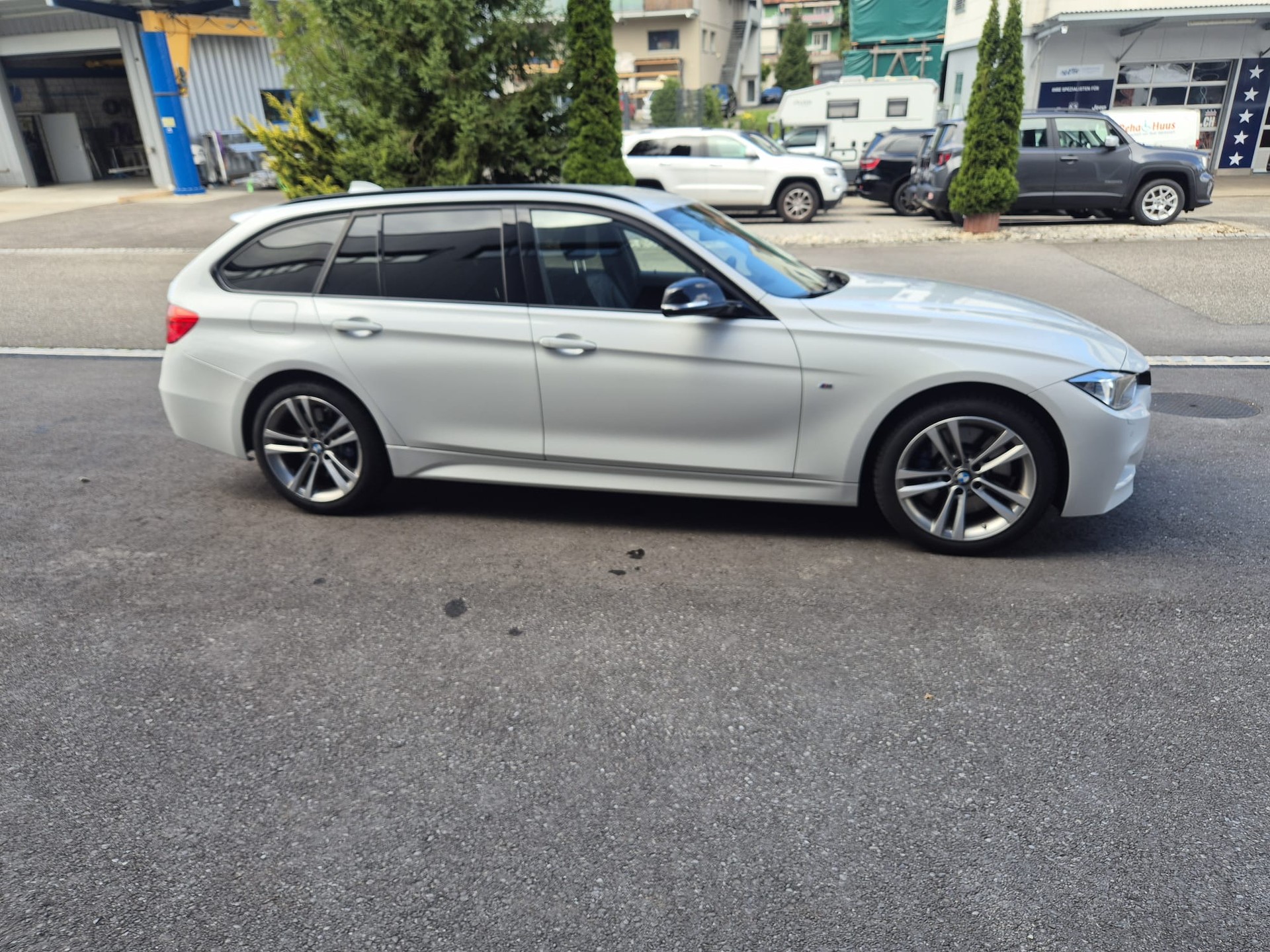BMW 335d xDrive Touring Sport Line M Sport-image-4