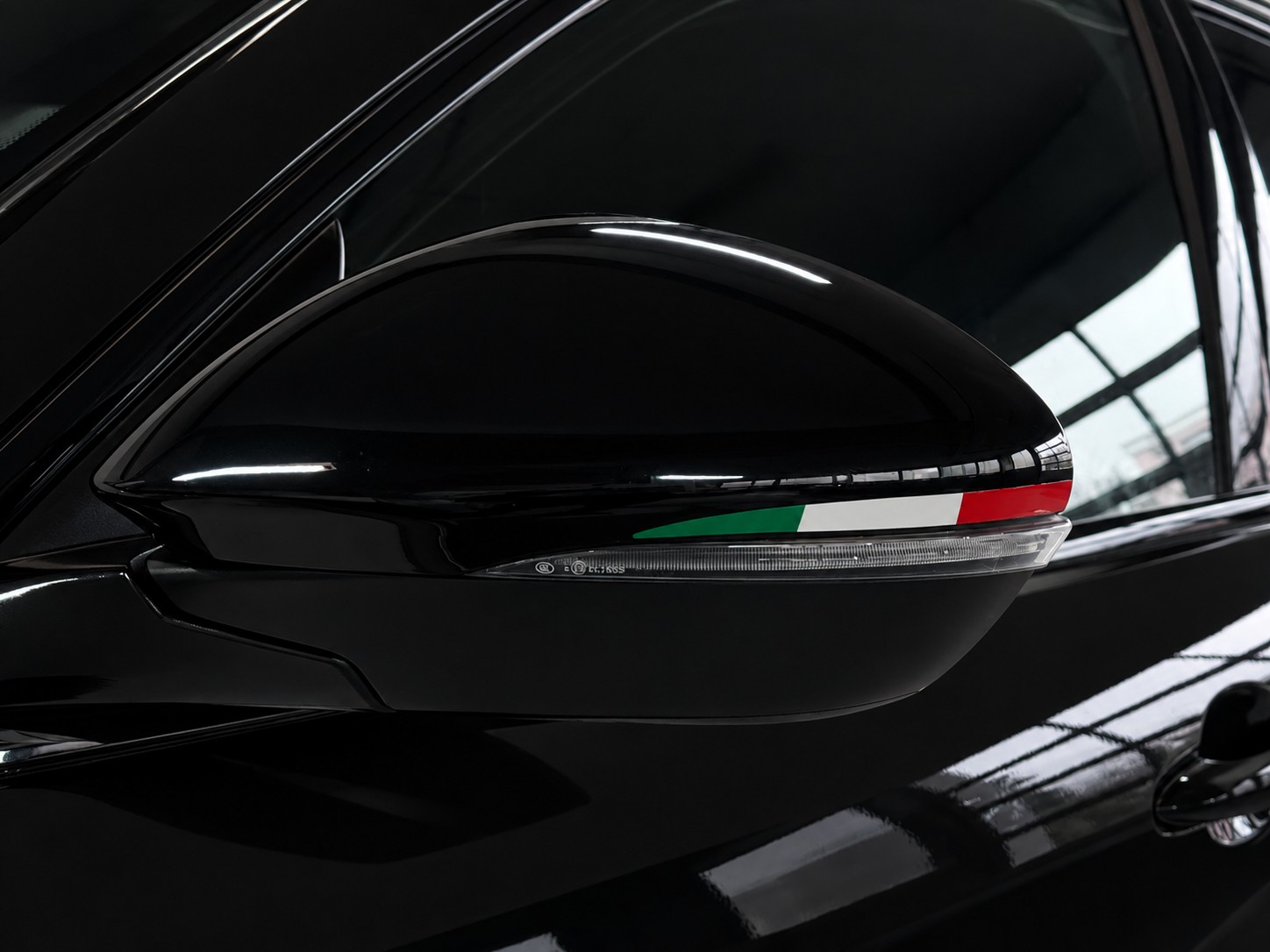 ALFA ROMEO Giulia 2.0 Q4 Intensa Sky "Sonder-Edition mit Panorama-Glasschiebedach"-image-7