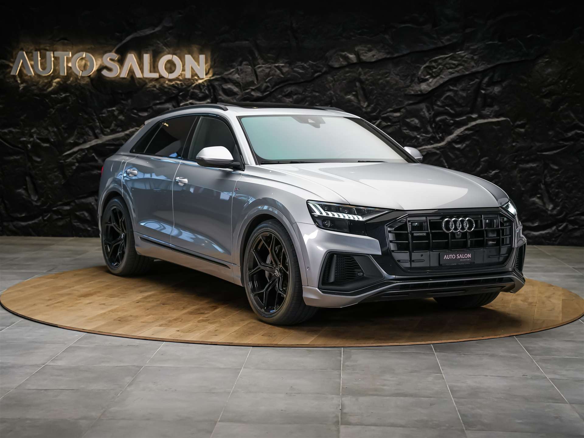 AUDI Q8 55 TFSI quattro tiptronic *22" Felgen*Panorama*B&O*Sitzbelüftung*Head-Up*-image-5