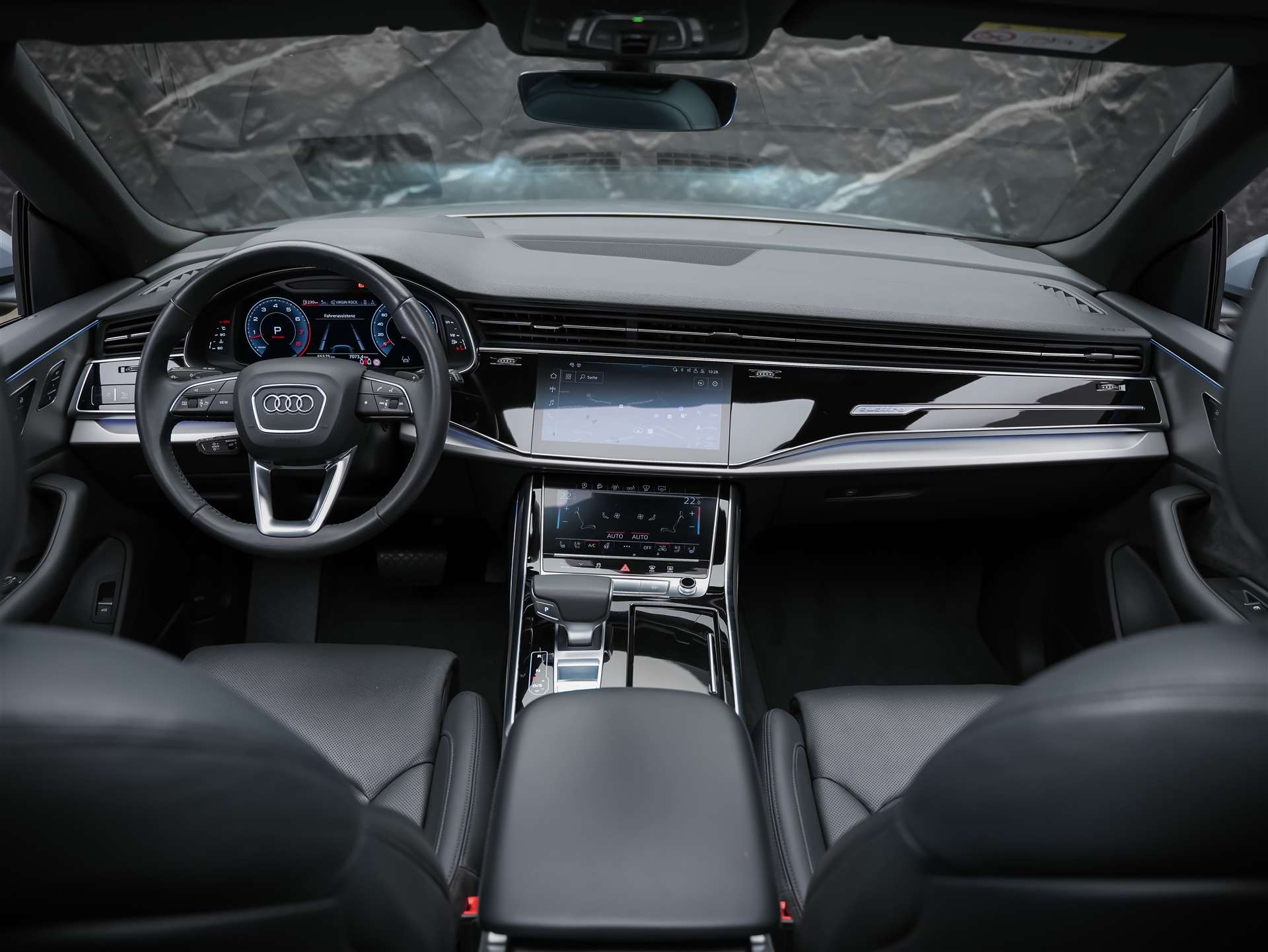 AUDI Q8 55 TFSI quattro tiptronic *22" Felgen*Panorama*B&O*Sitzbelüftung*Head-Up*-image-20