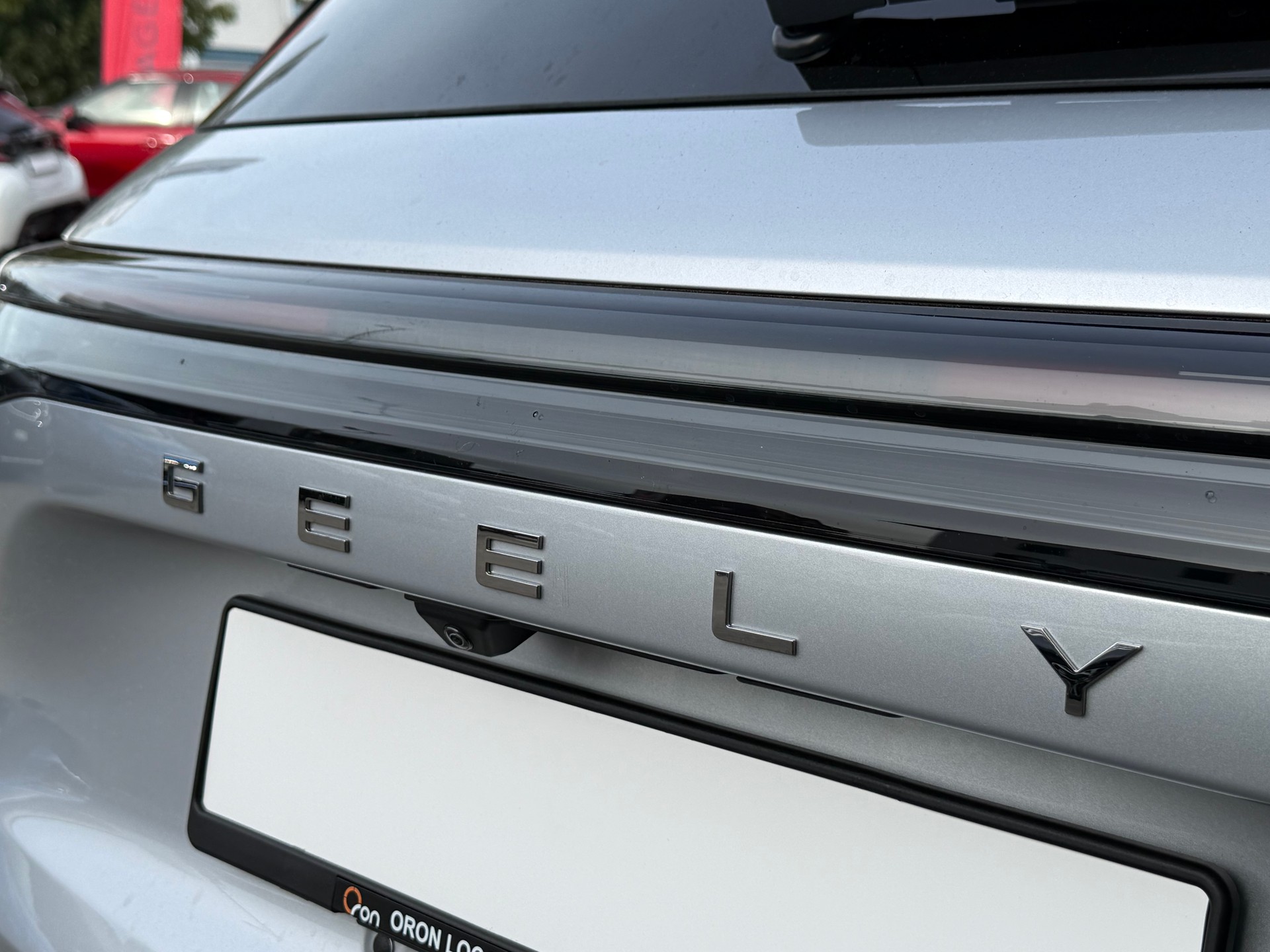 GEELY STARRAY EM-i Max+29.8 kWh cloudveil silver-image-7