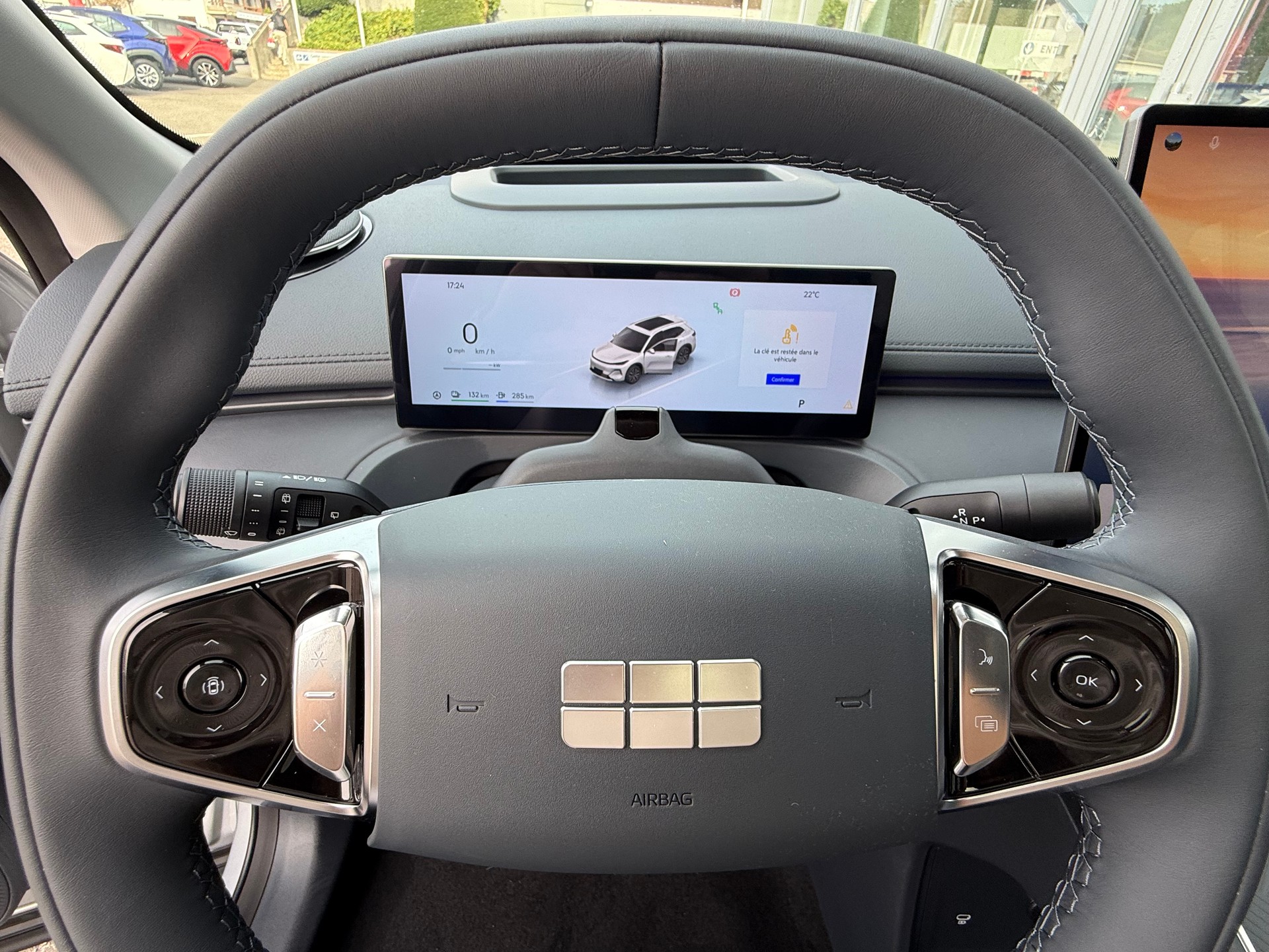 GEELY STARRAY EM-i Max+29.8 kWh cloudveil silver-image-25