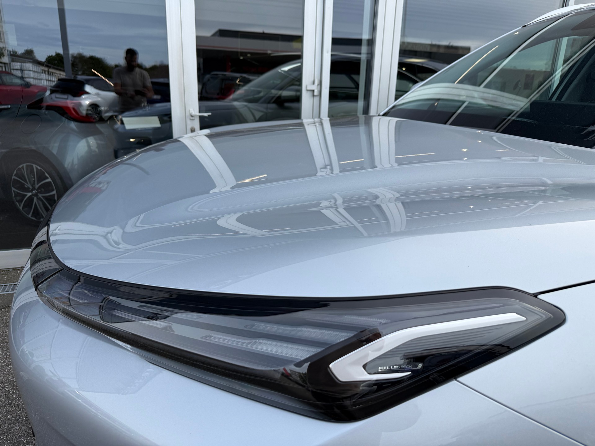 GEELY STARRAY EM-i Max+29.8 kWh cloudveil silver-image-2
