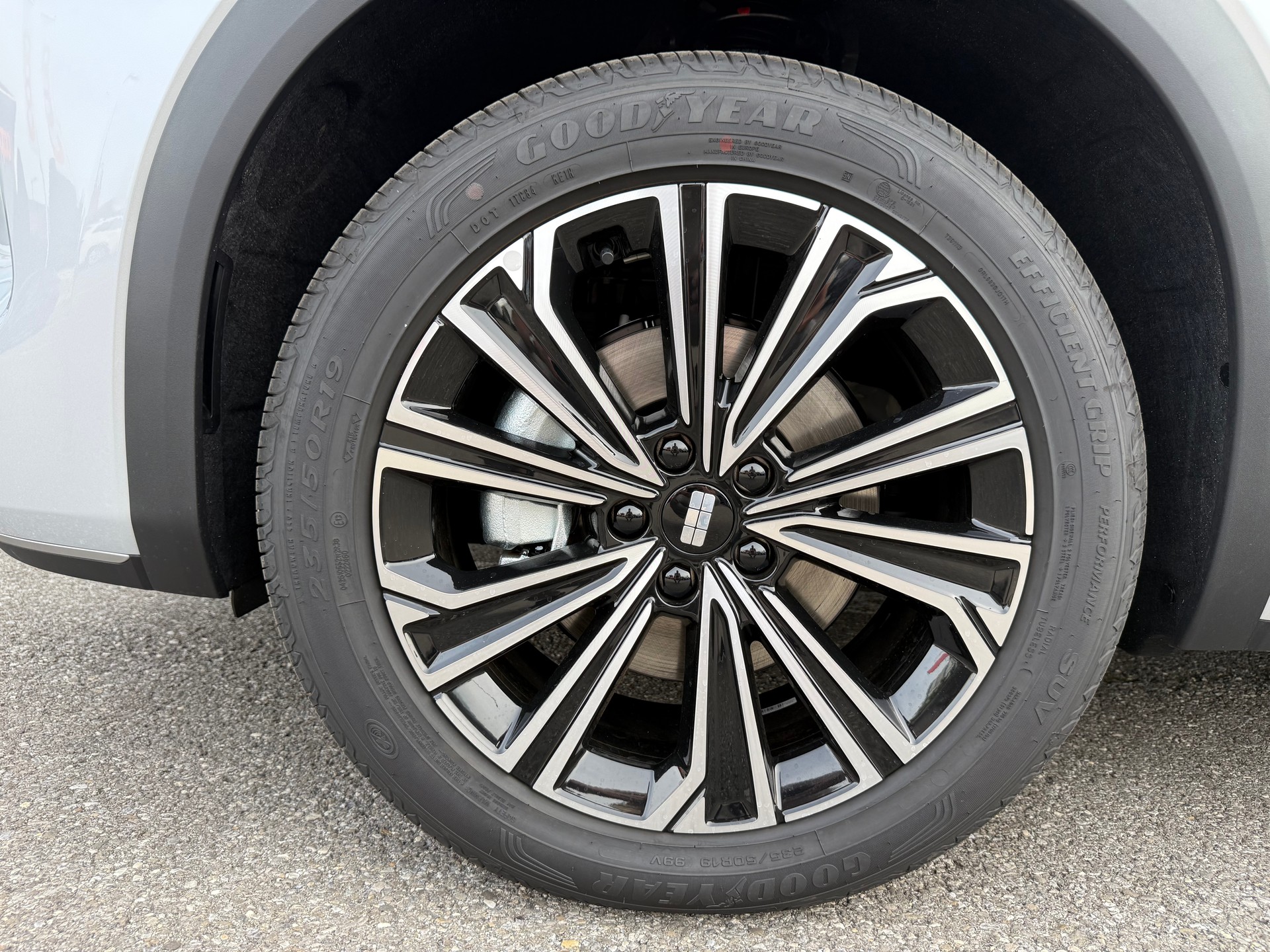 GEELY STARRAY EM-i Max+29.8 kWh cloudveil silver-image-5