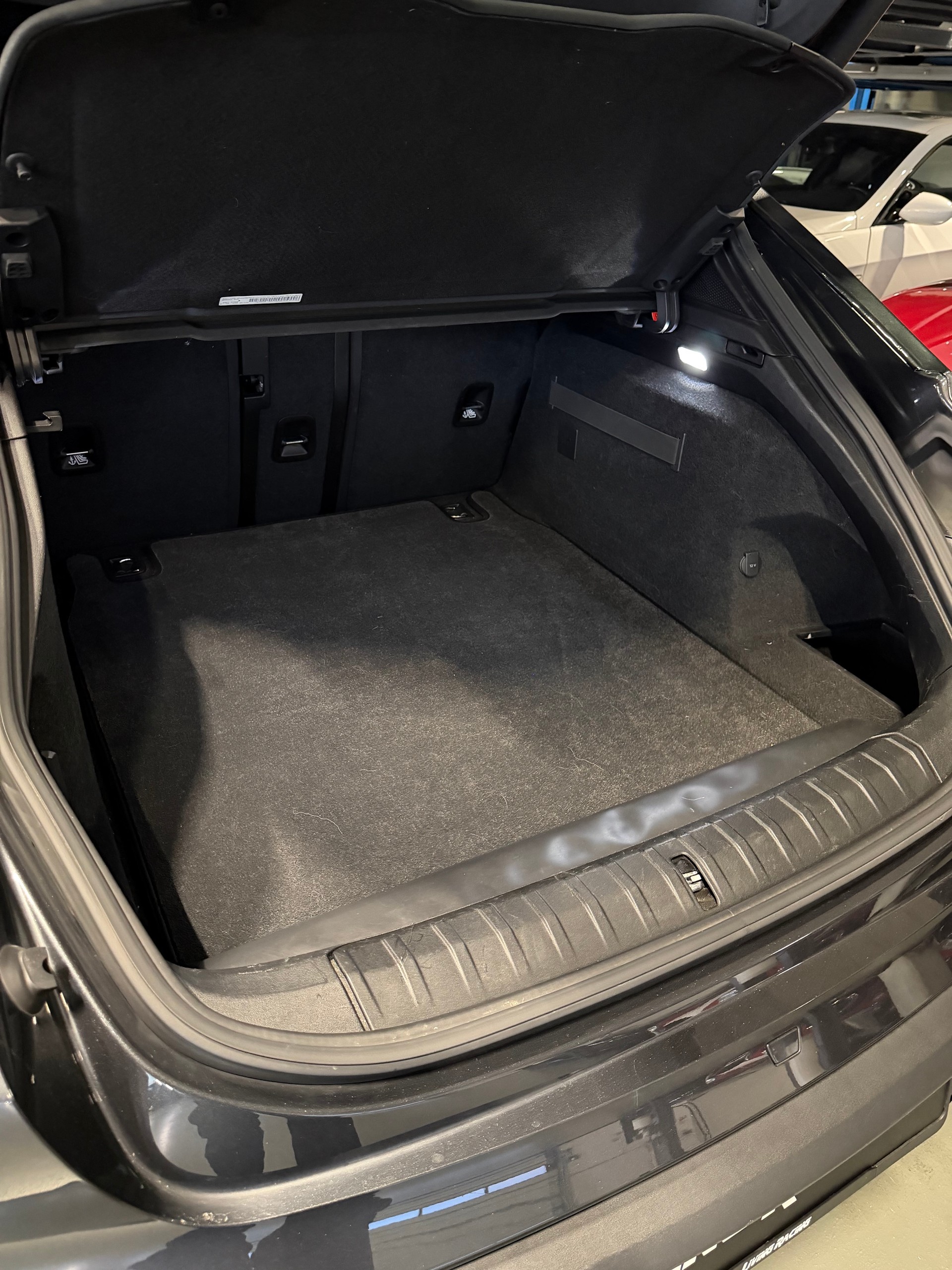 PORSCHE Taycan 4 Cross Turismo *Batterie Perf.+*-image-13
