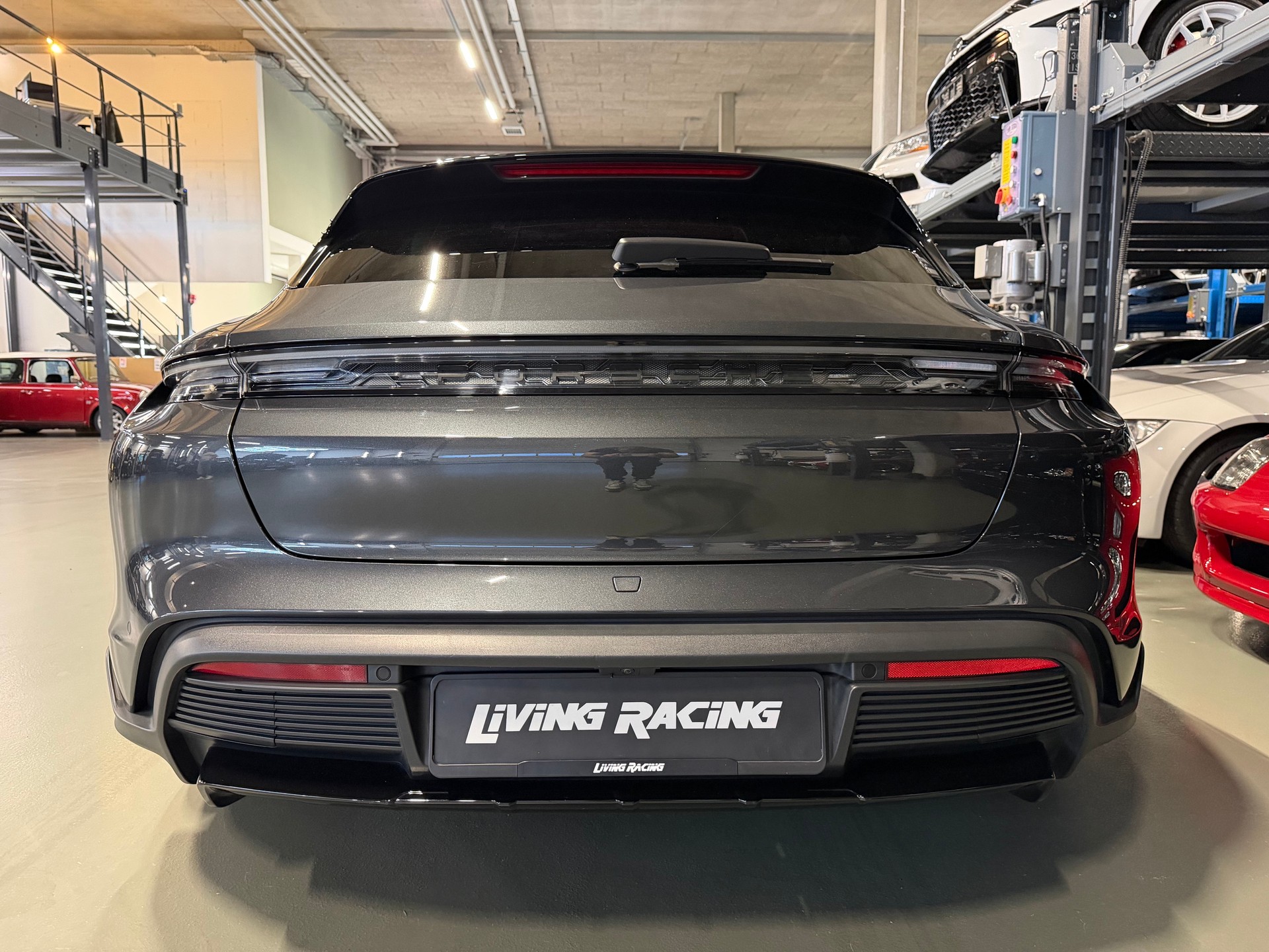 PORSCHE Taycan 4 Cross Turismo *Batterie Perf.+*-image-3