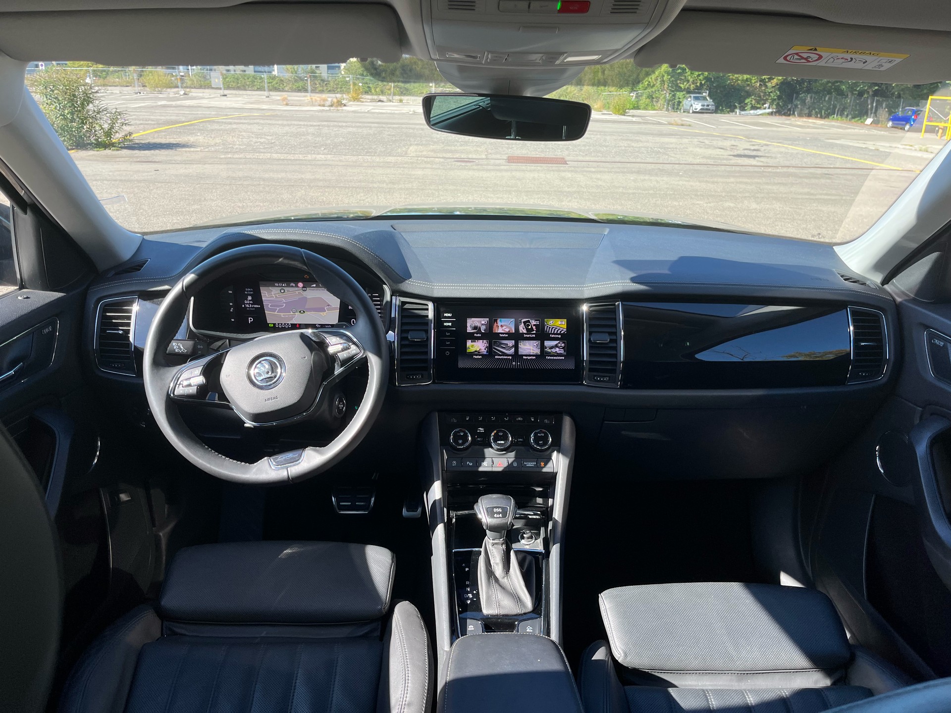 SKODA 2.0 TDI 200 PS L & K 4x4 DSG Optional 7 Plätze 8-Fach bereift, aus 1. Hand Top-Luxusausstattung & frisch ab Service-image-3