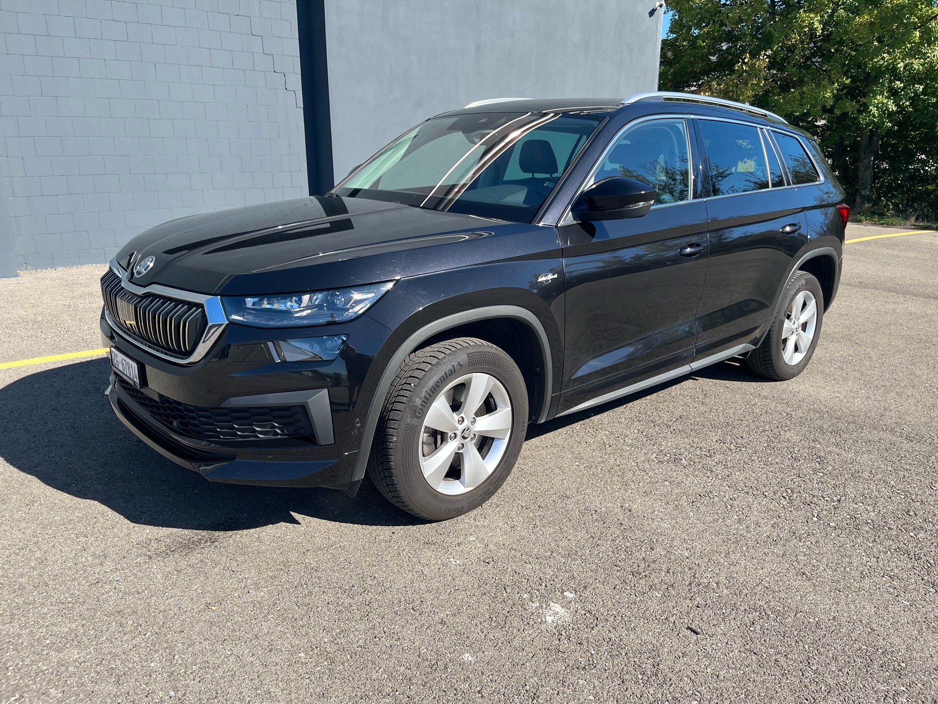 SKODA 2.0 TDI 200 PS L & K 4x4 DSG Optional 7 Plätze 8-Fach bereift, aus 1. Hand Top-Luxusausstattung & frisch ab Service-image-0