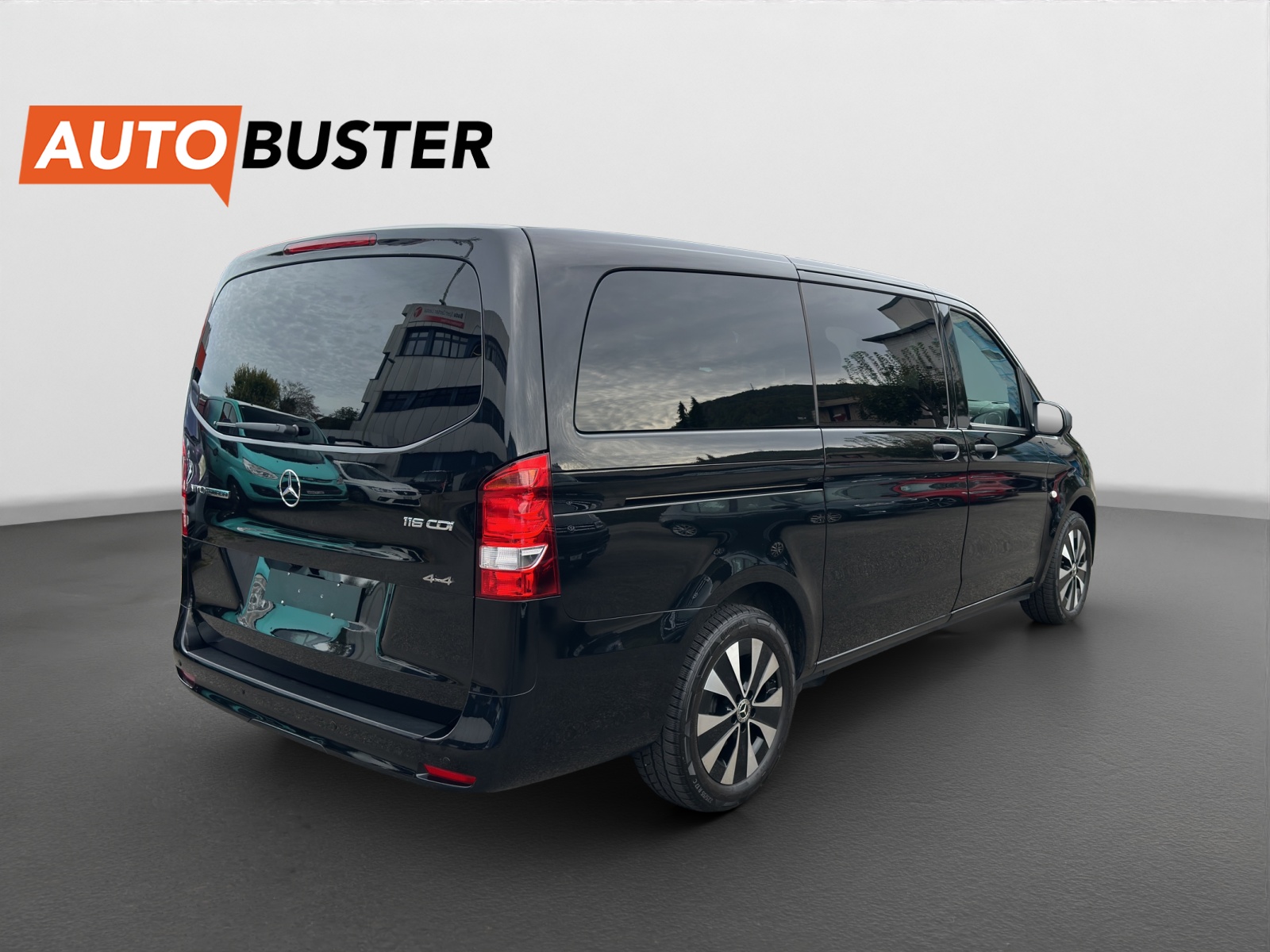 MERCEDES-BENZ Vito 116 CDI Lang Select Tourer 4Matic 9G-Tronic-image-4