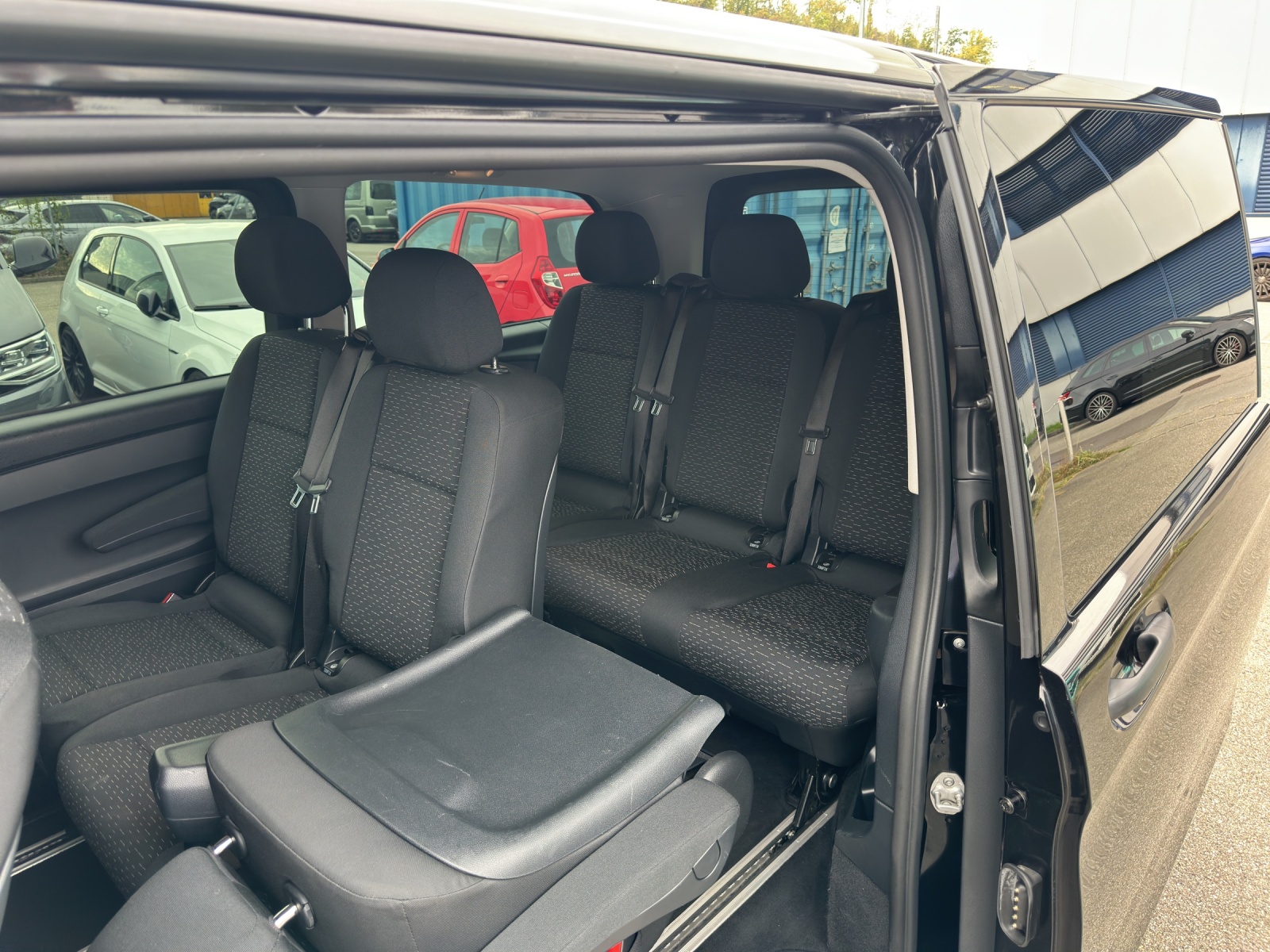 MERCEDES-BENZ Vito 116 CDI Lang Select Tourer 4Matic 9G-Tronic-image-18