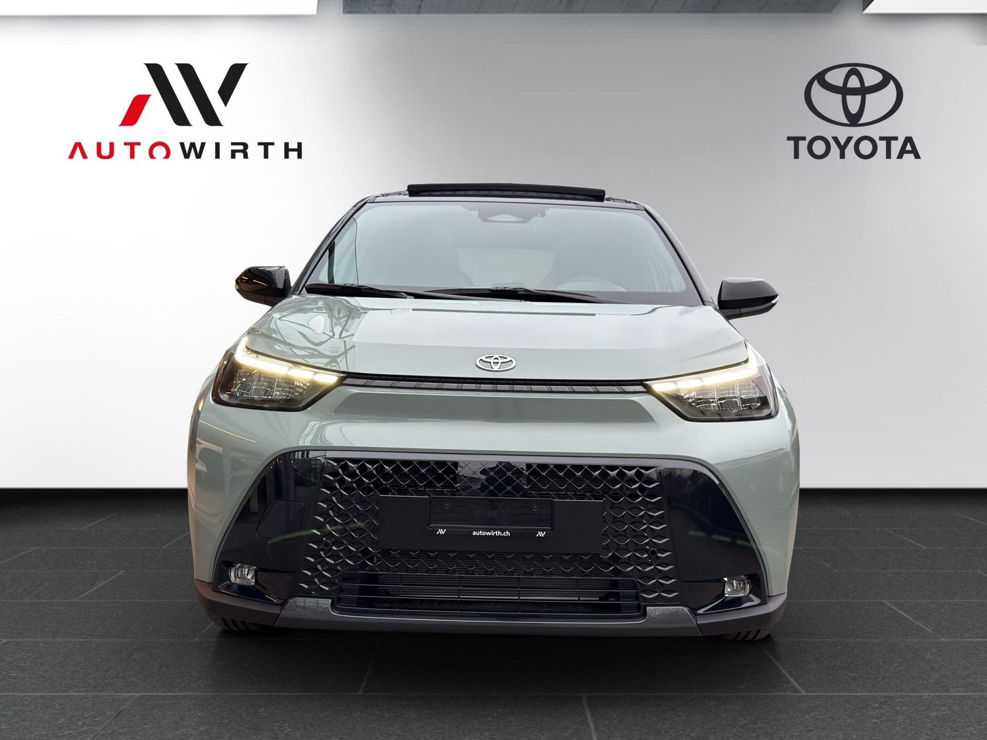 TOYOTA Aygo X 1.5 VVT-i HSD Style Cabrio-image-1