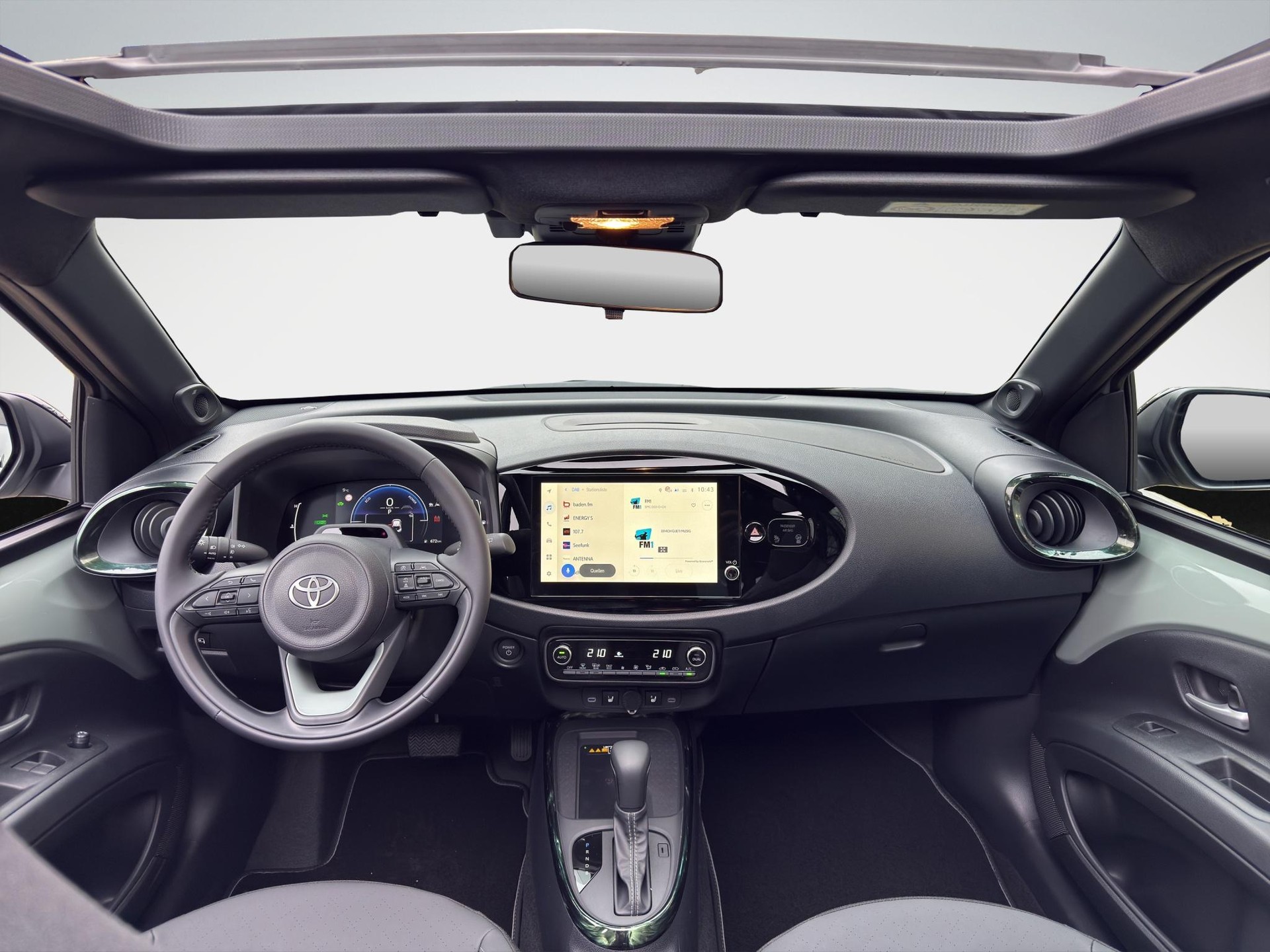TOYOTA Aygo X 1.5 VVT-i HSD Style Cabrio-image-11